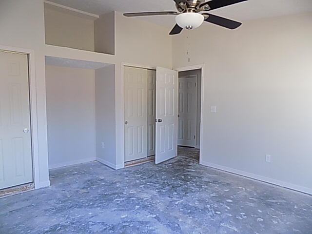 2153 South Hampton Avenue Property Photo 17