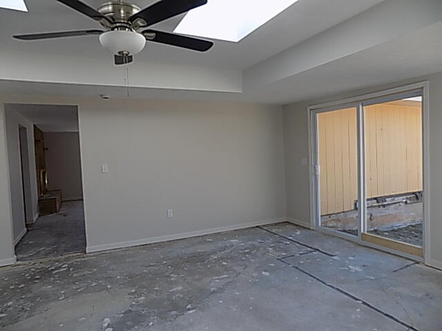 2153 South Hampton Avenue Property Photo 21