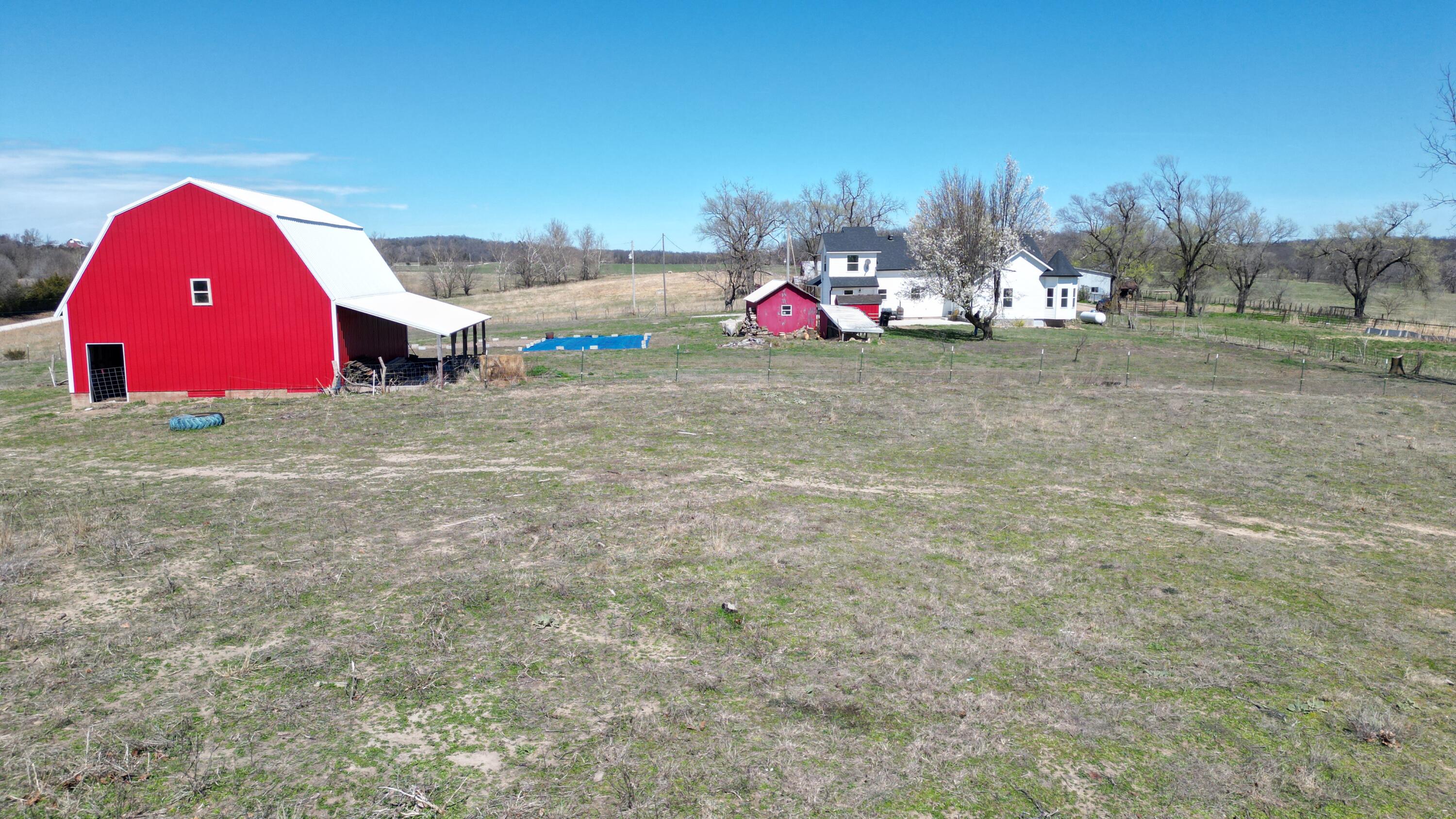 1892 East 415th Road Property Photo 57