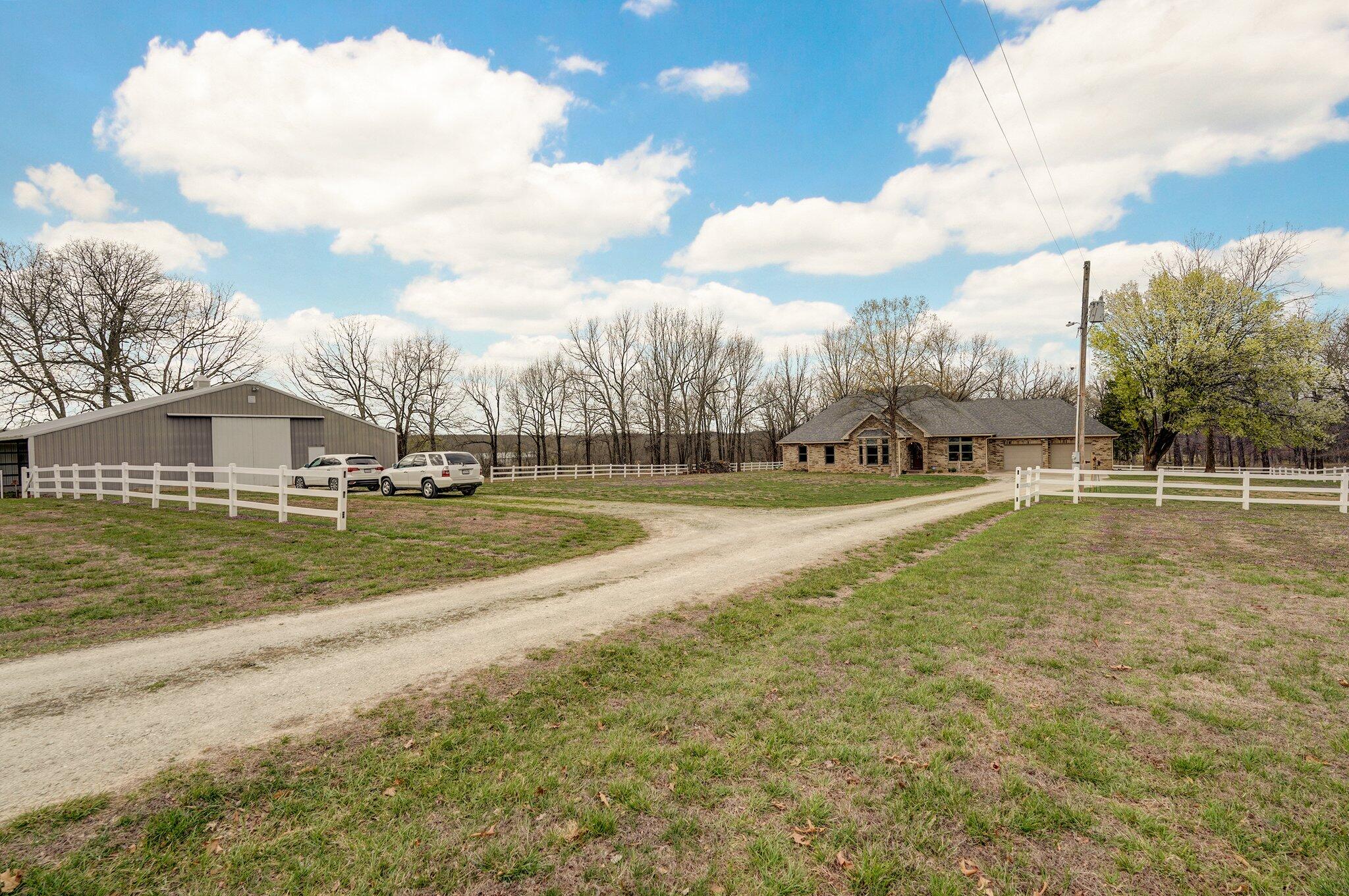 160 Foose Road Property Photo 4