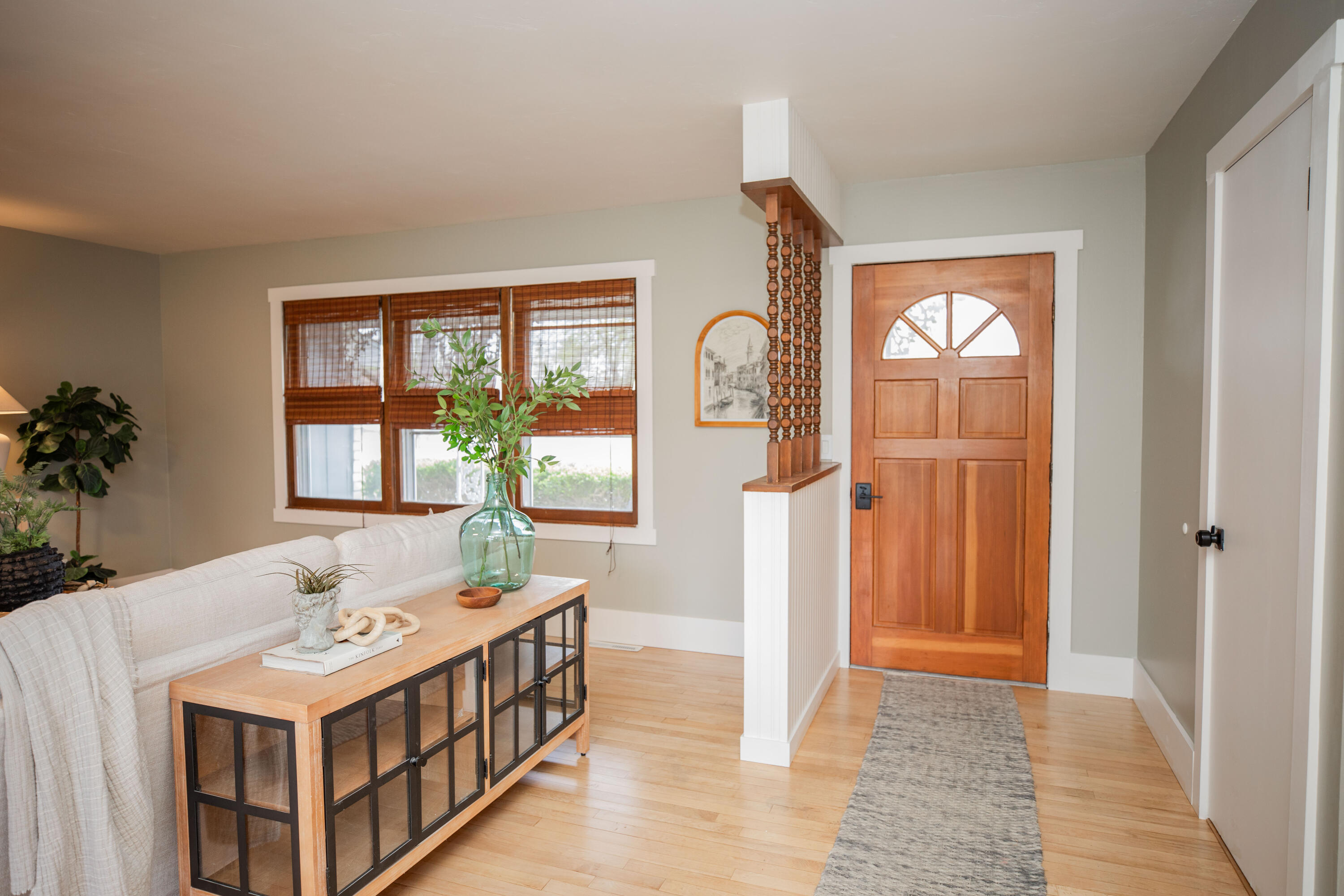 300 West Fairview Street Property Photo 28
