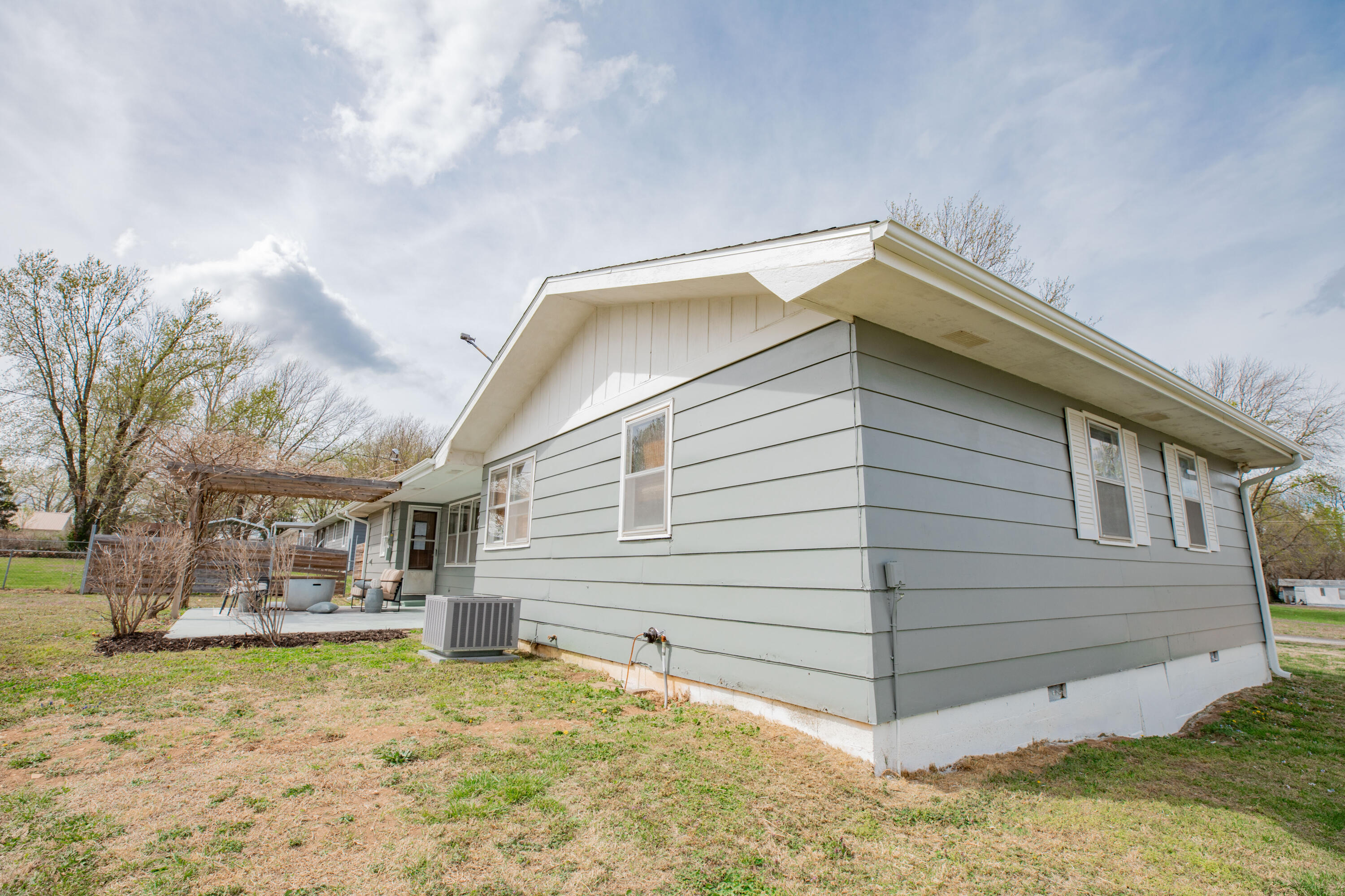 300 West Fairview Street Property Photo 39