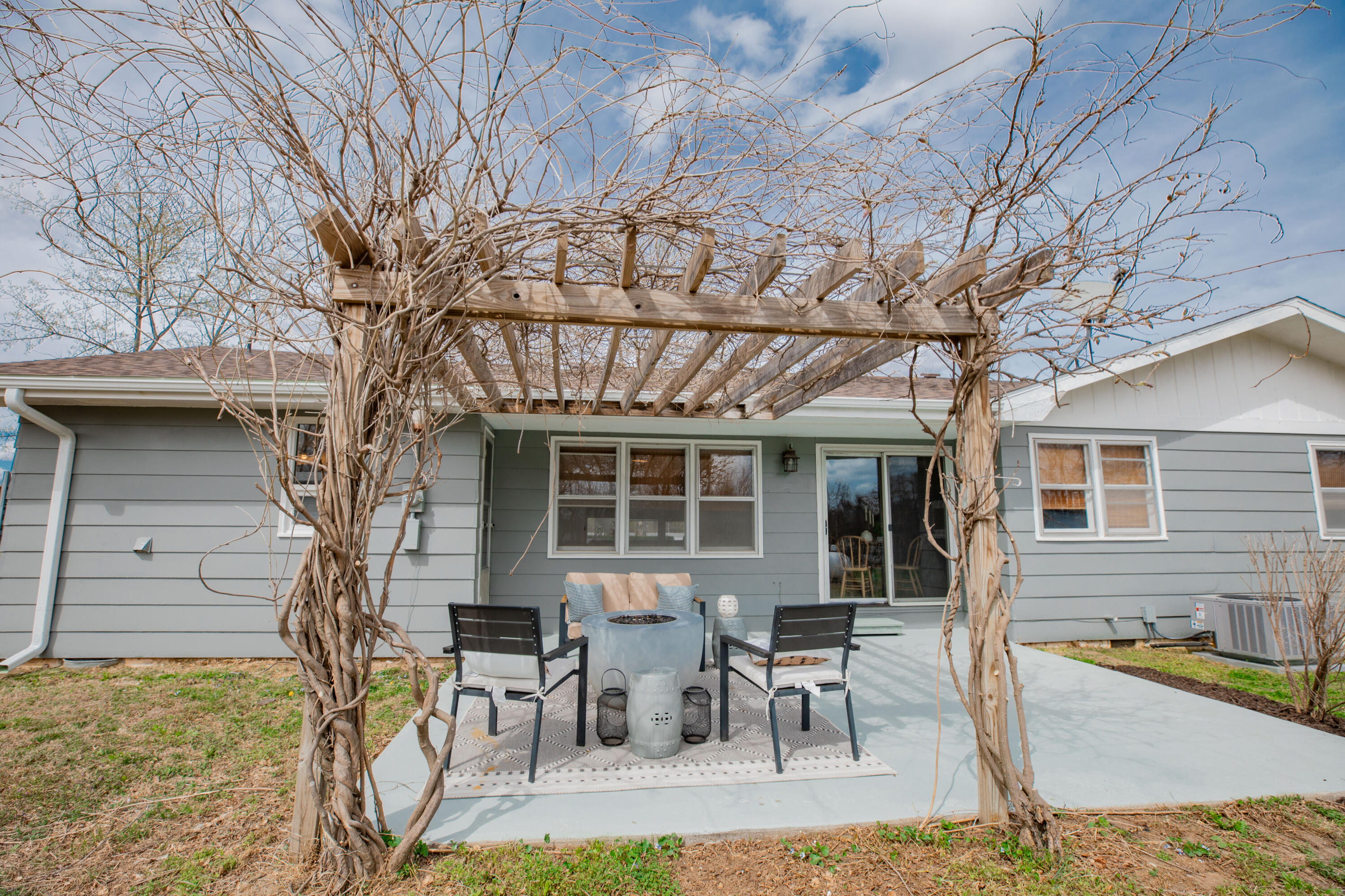 300 West Fairview Street Property Photo 40