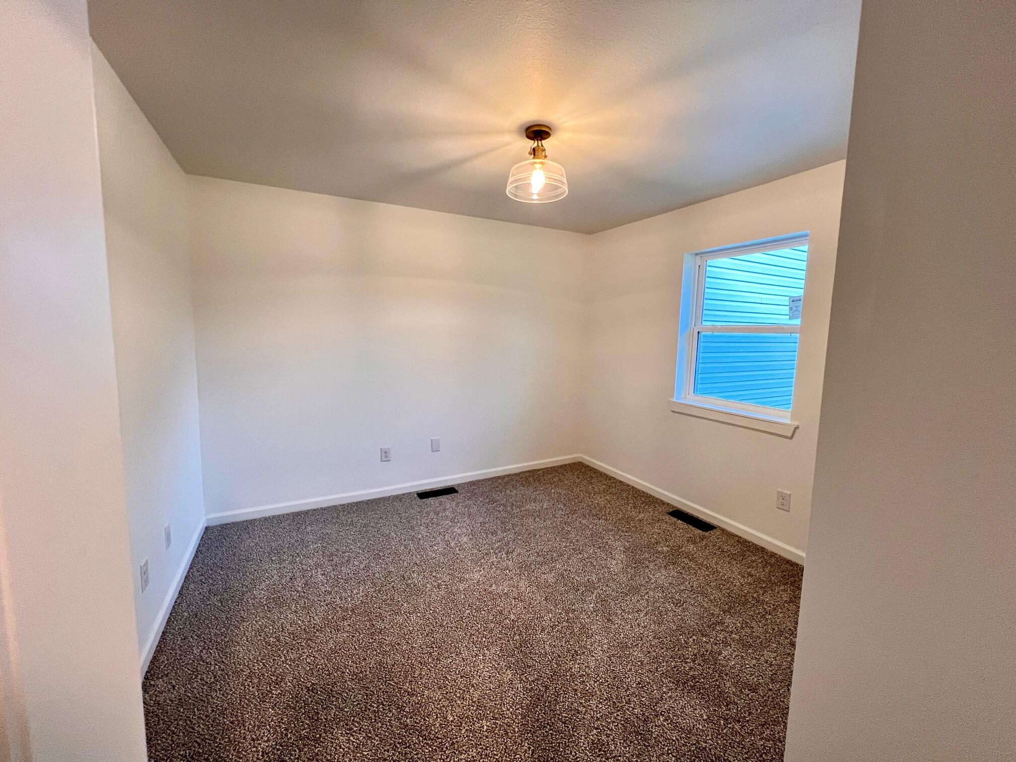1909 Lael Street Property Photo 13