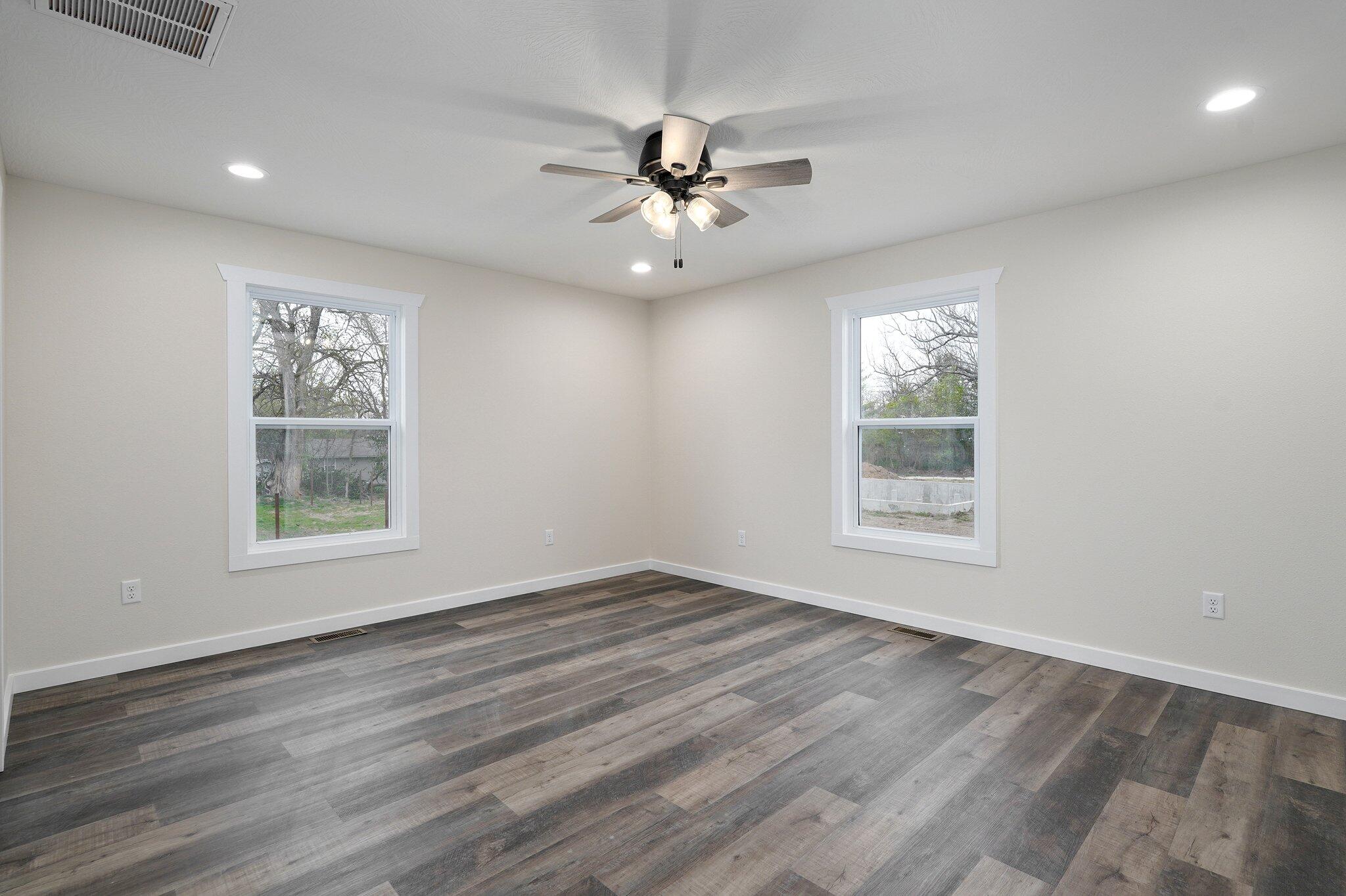 313 West Bedford Street Property Photo 14
