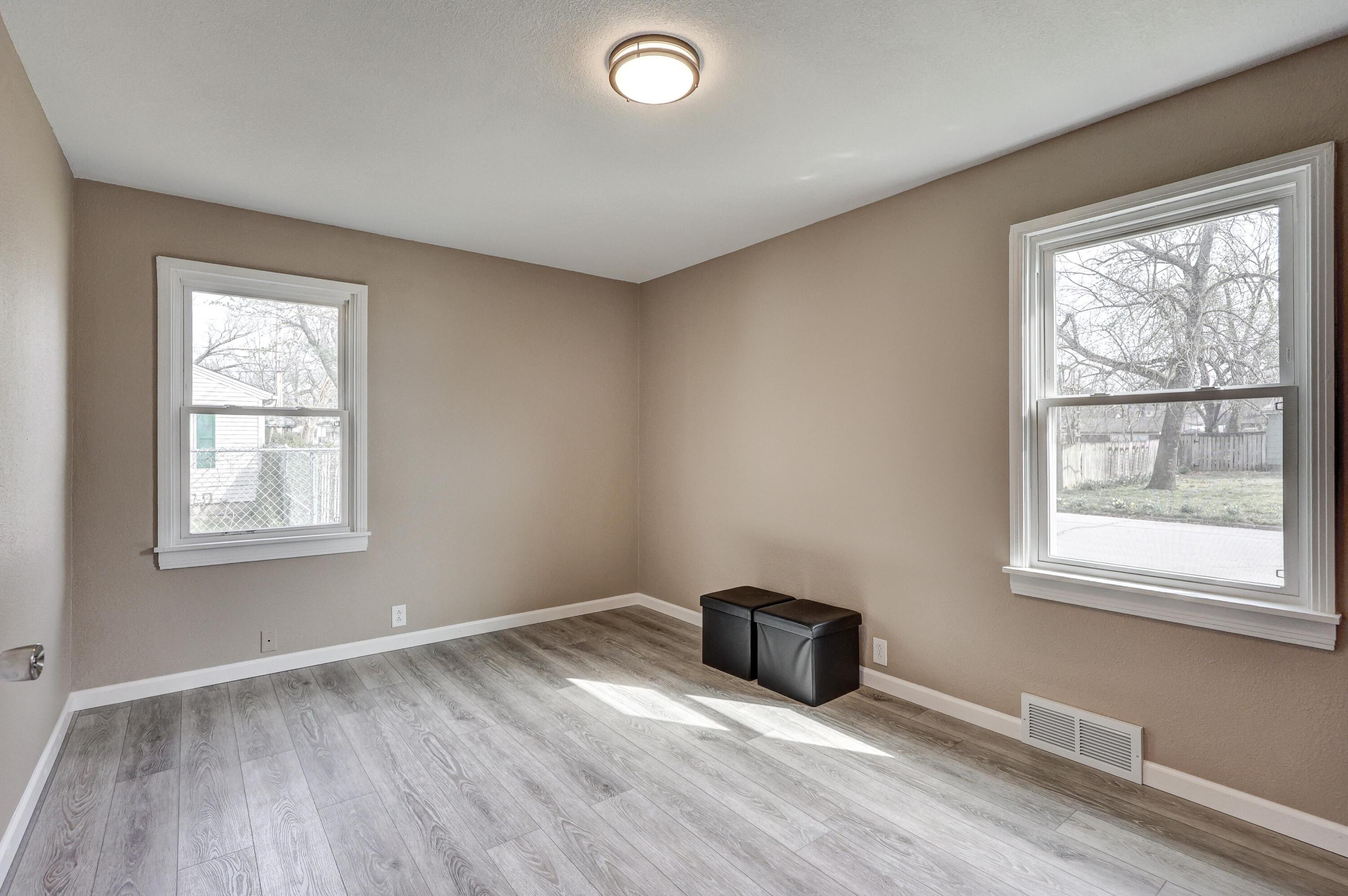 429 Cedar Property Photo 21