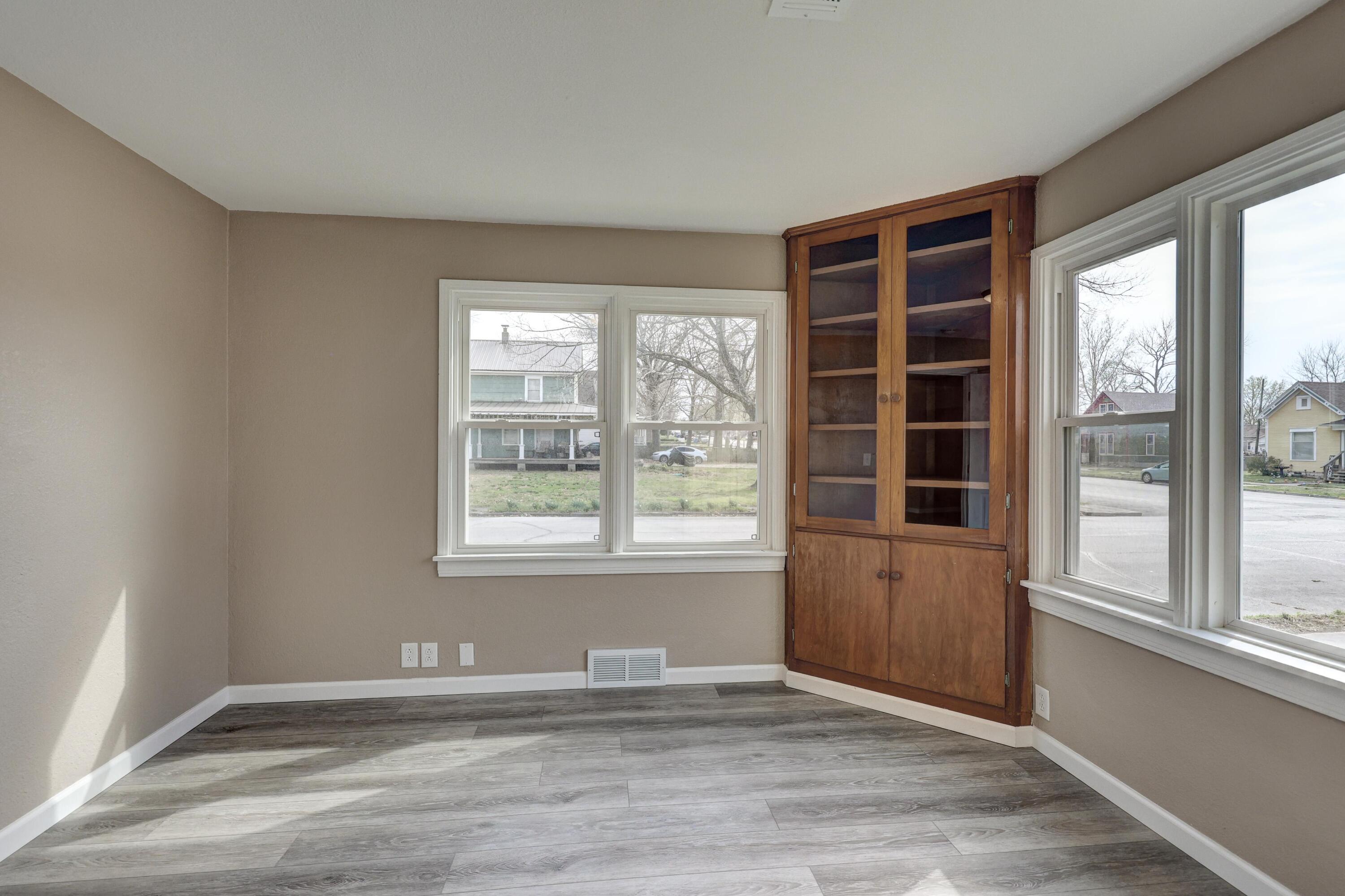 429 Cedar Property Photo 32