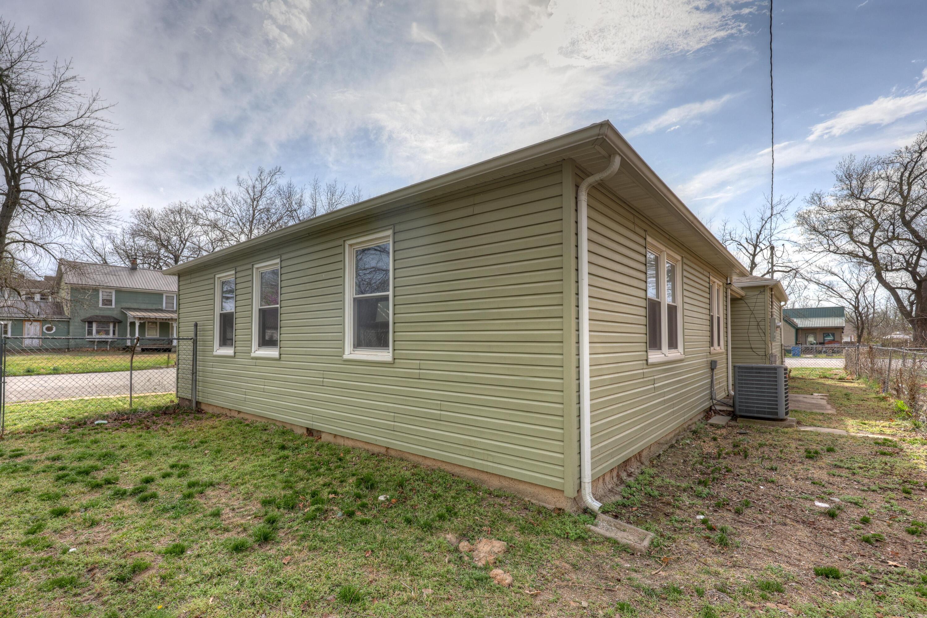 429 Cedar Property Photo 38