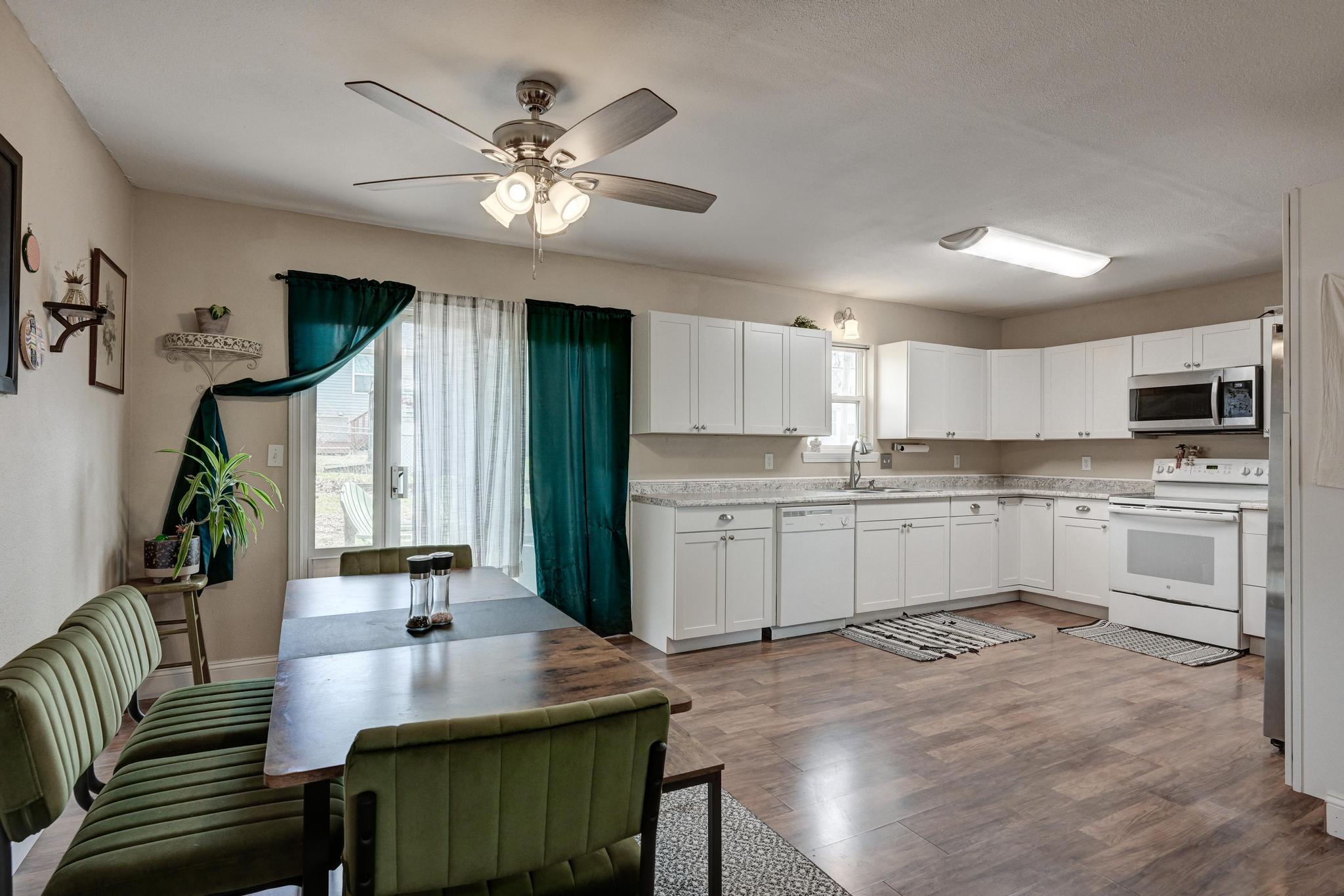 1801 Cash Street Property Photo 14