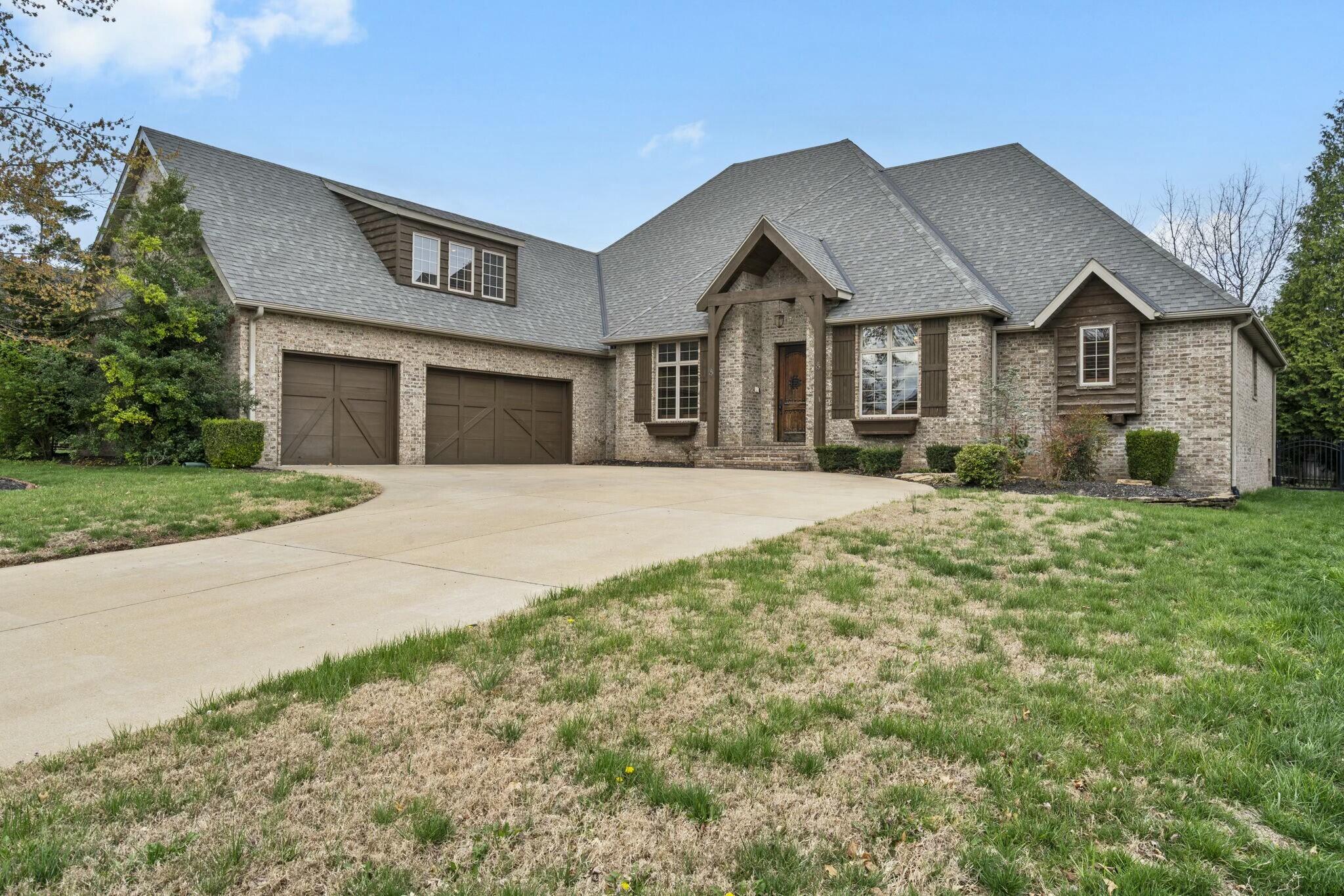 8314 Shinnecock Drive Property Photo 2