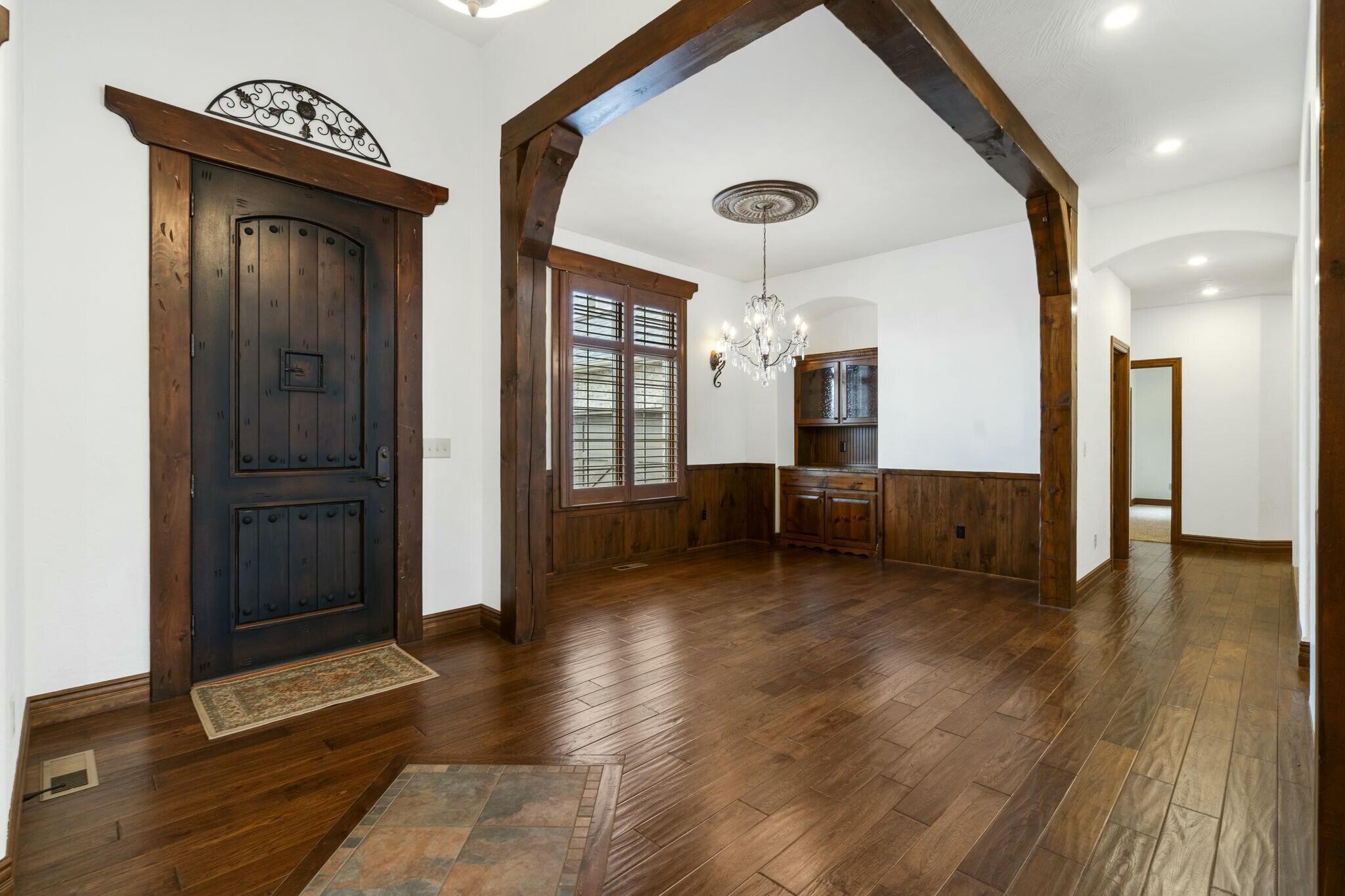8314 Shinnecock Drive Property Photo 5