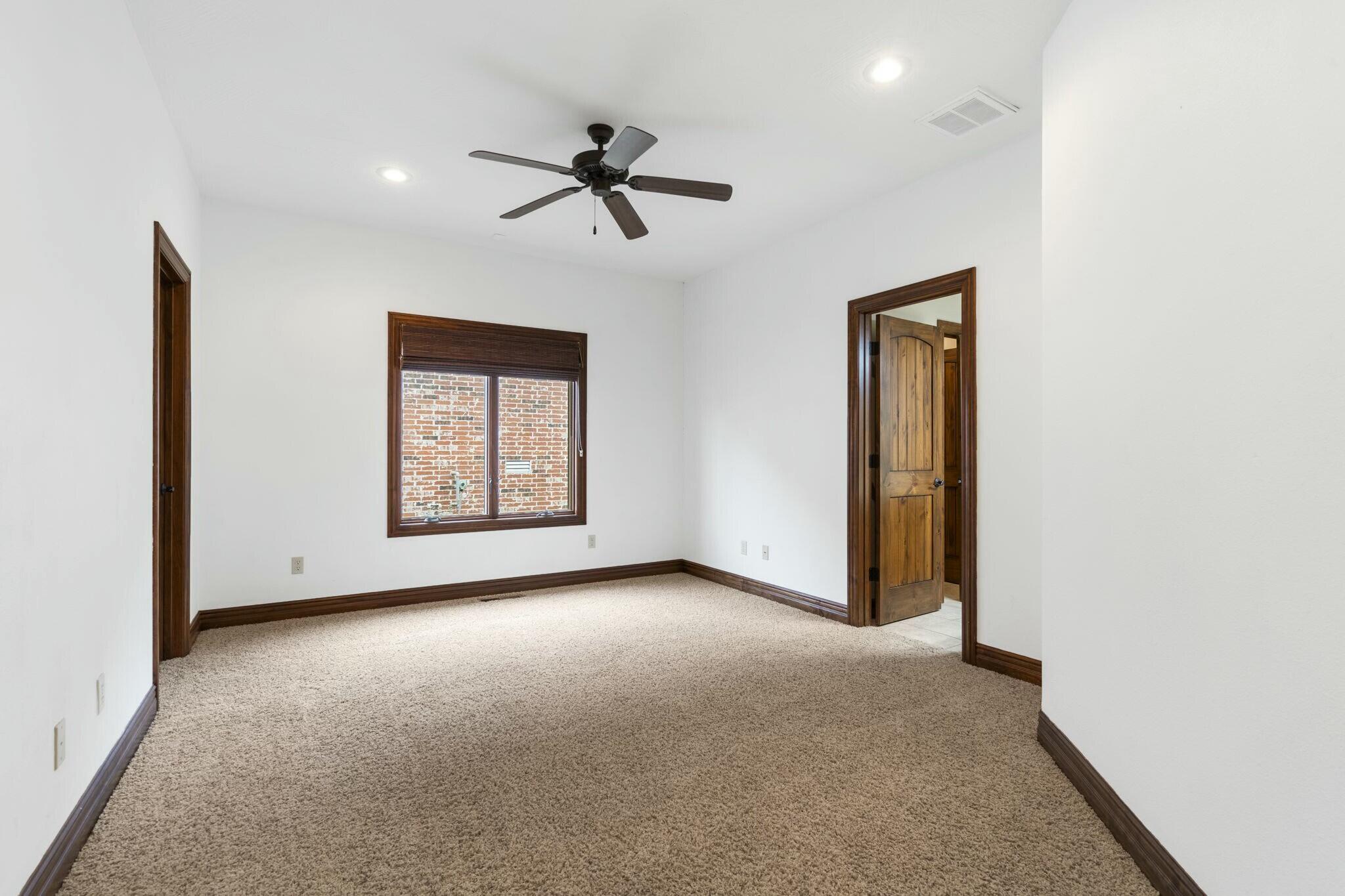 8314 Shinnecock Drive Property Photo 23