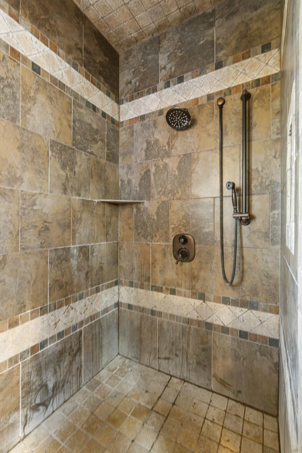 8314 Shinnecock Drive Property Photo 34
