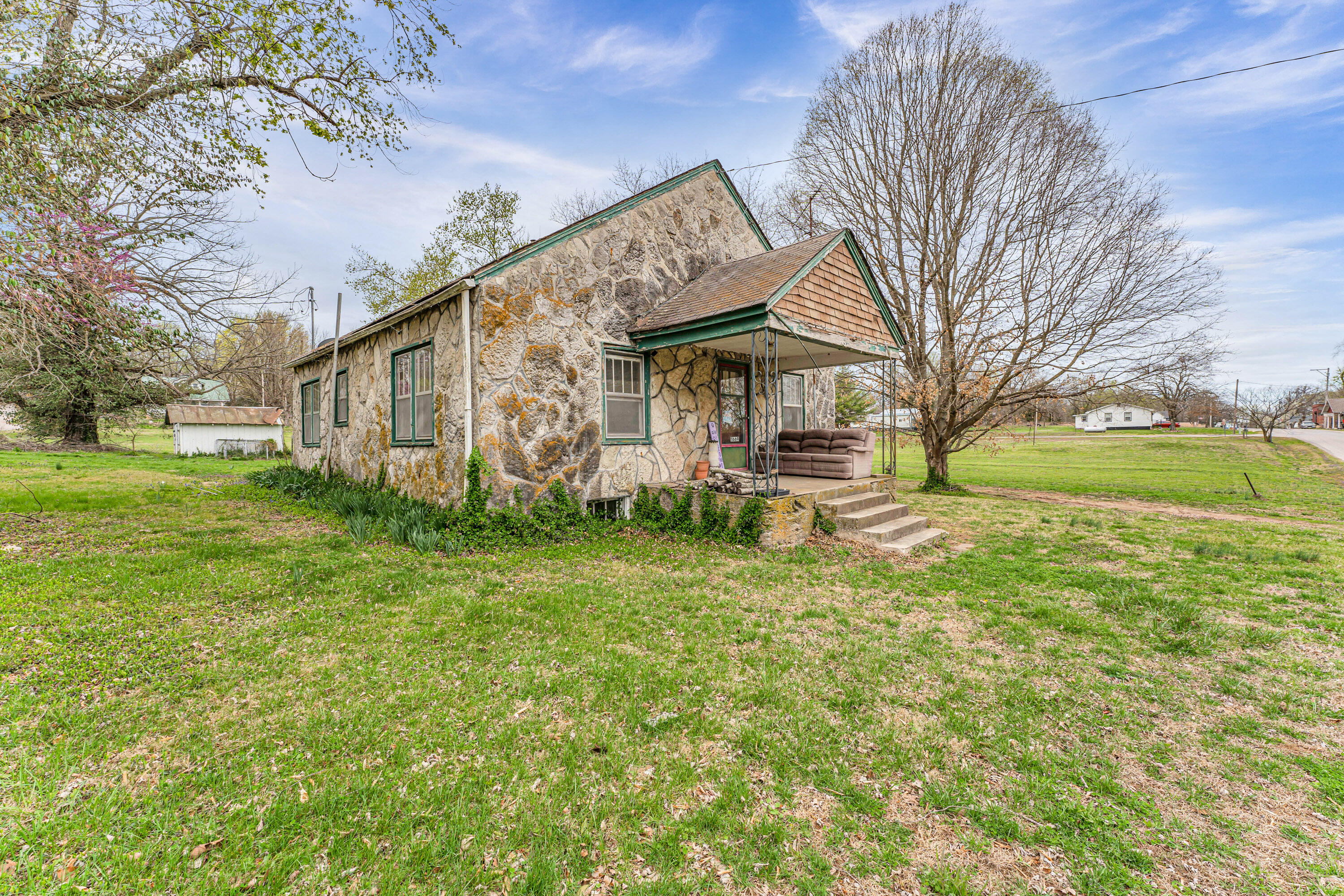 11669 2nd Street Property Photo 2