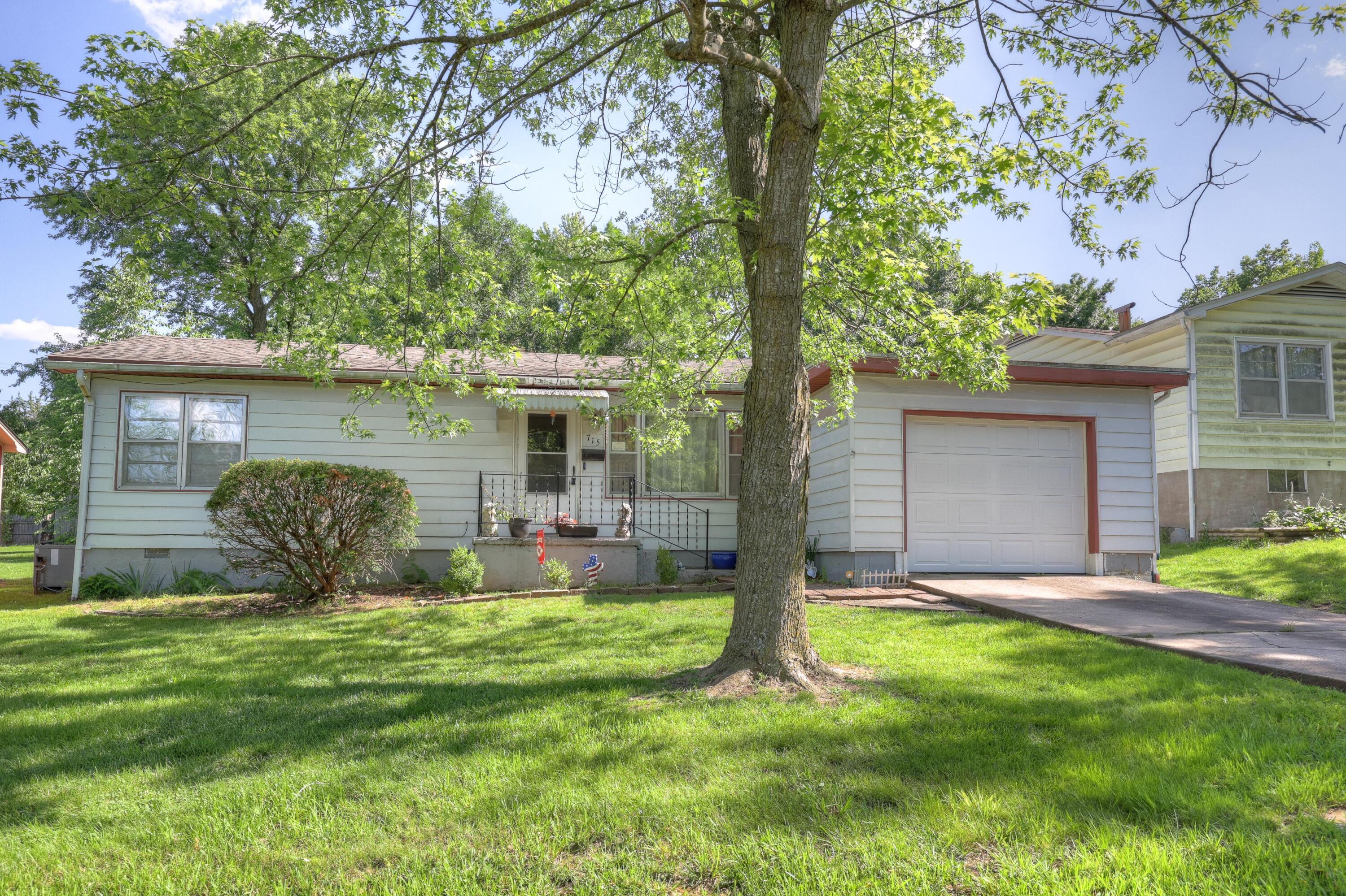 715 Cherry Street Property Photo 1