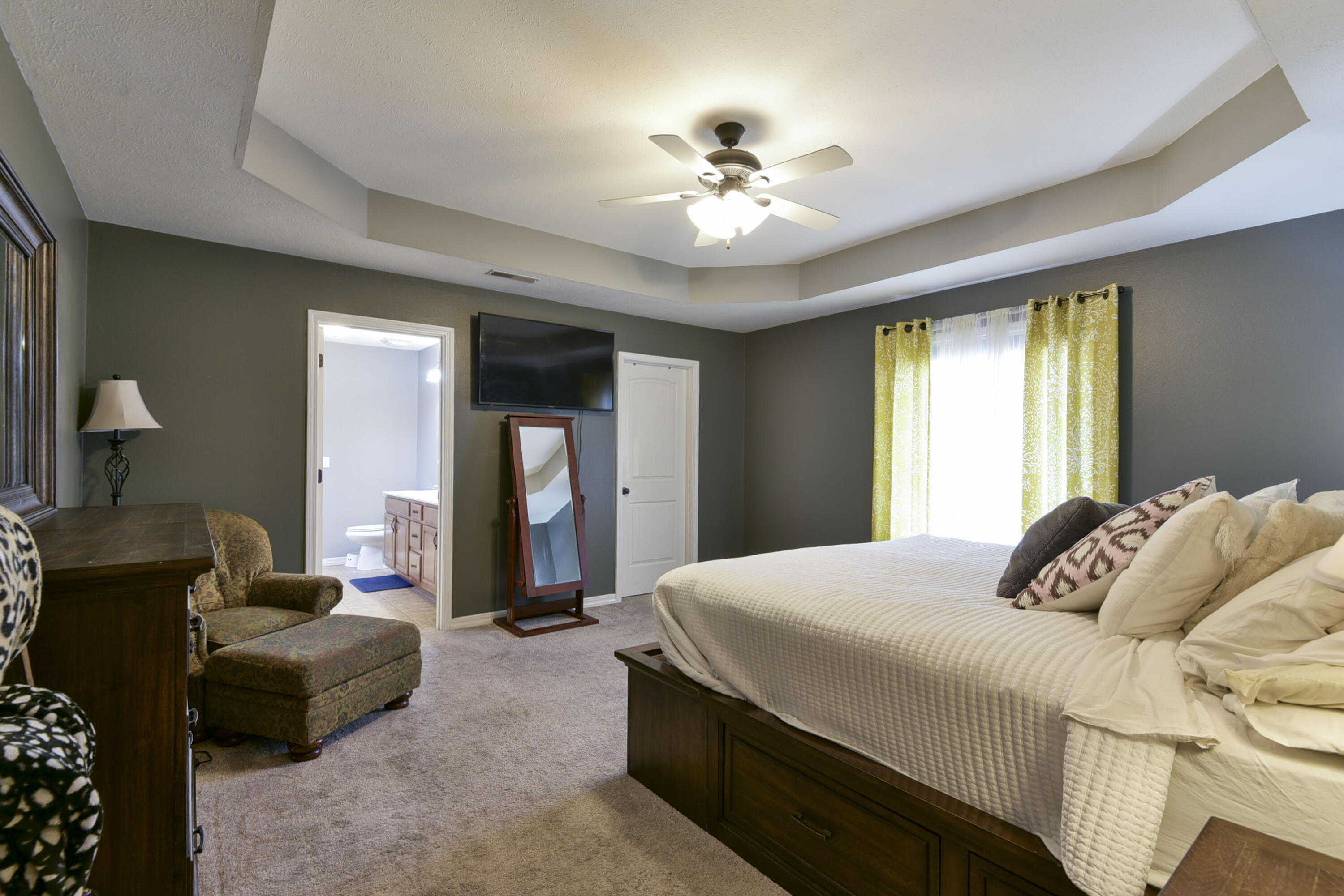 215 Southview Drive Property Photo 12