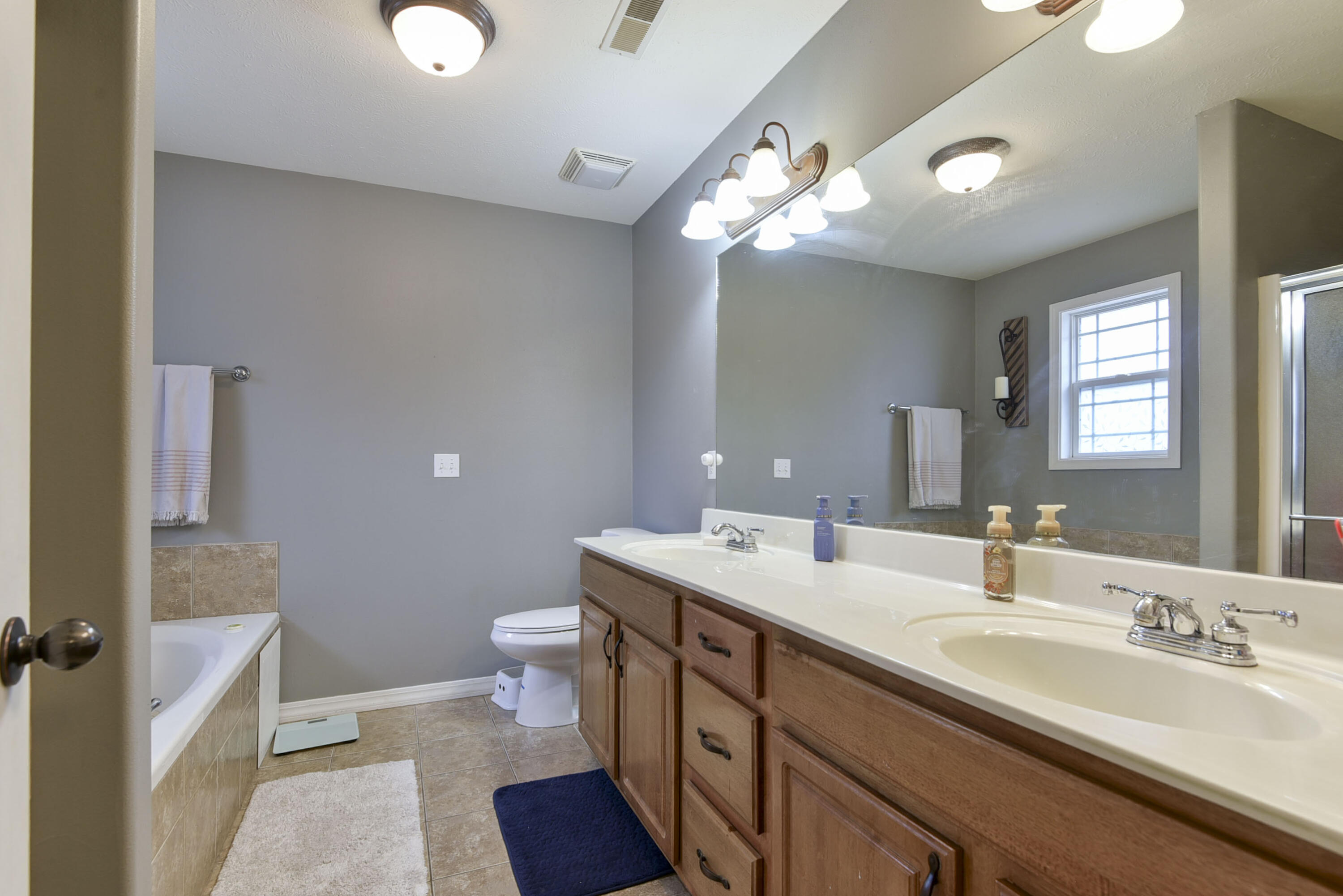 215 Southview Drive Property Photo 16
