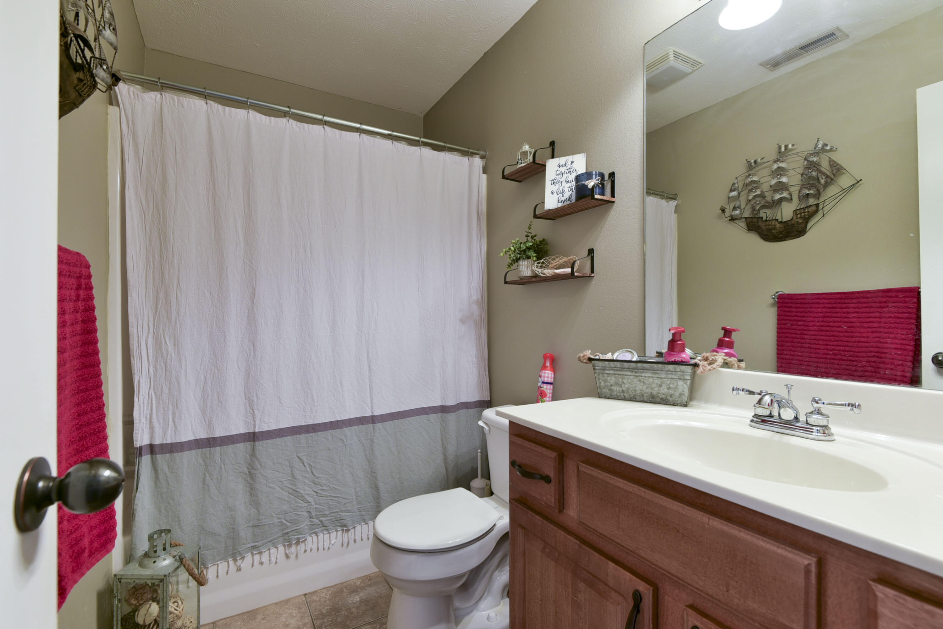 215 Southview Drive Property Photo 18
