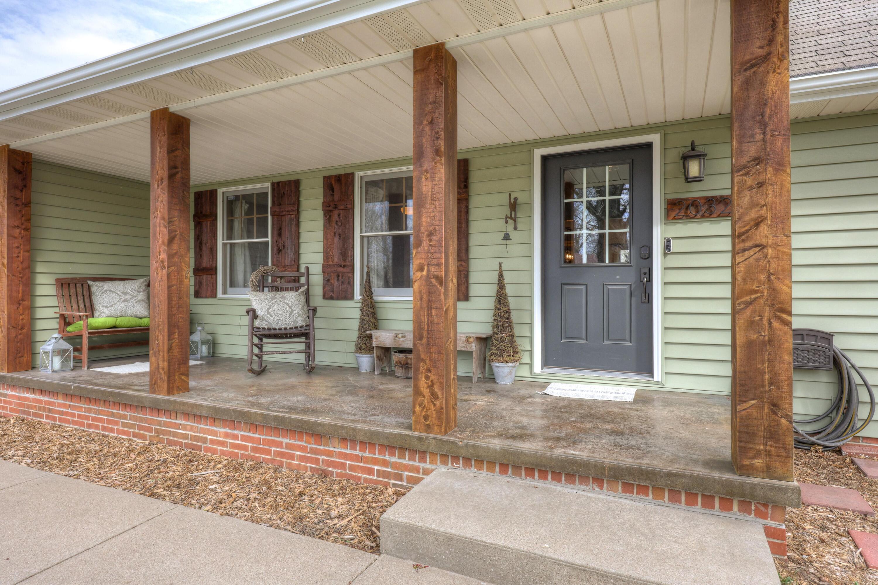 2032 Alison Street Property Photo 4