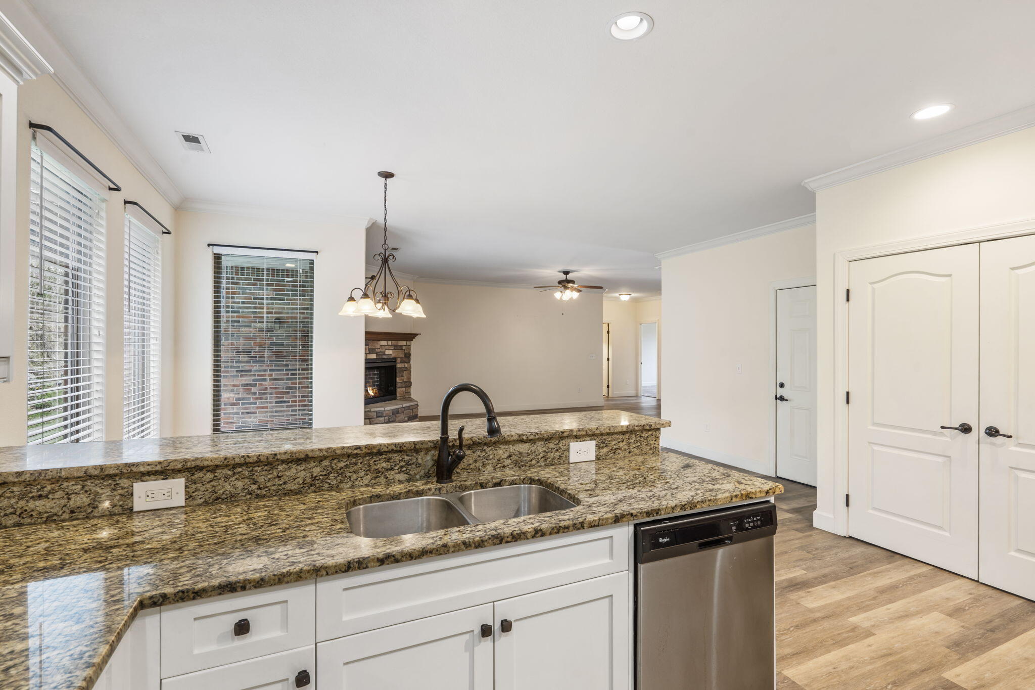 126 Lakehills Drive Property Photo 4