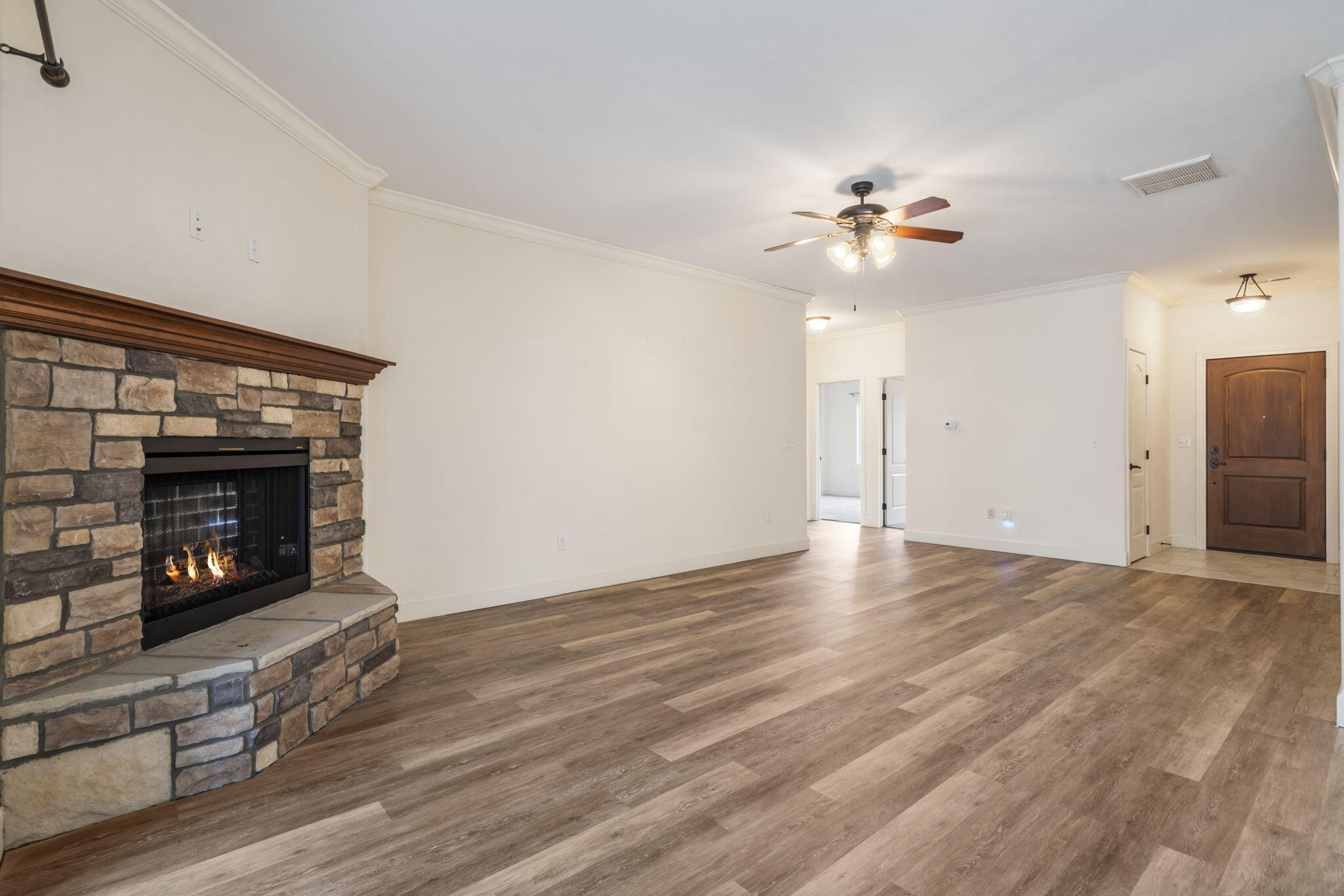 126 Lakehills Drive Property Photo 10