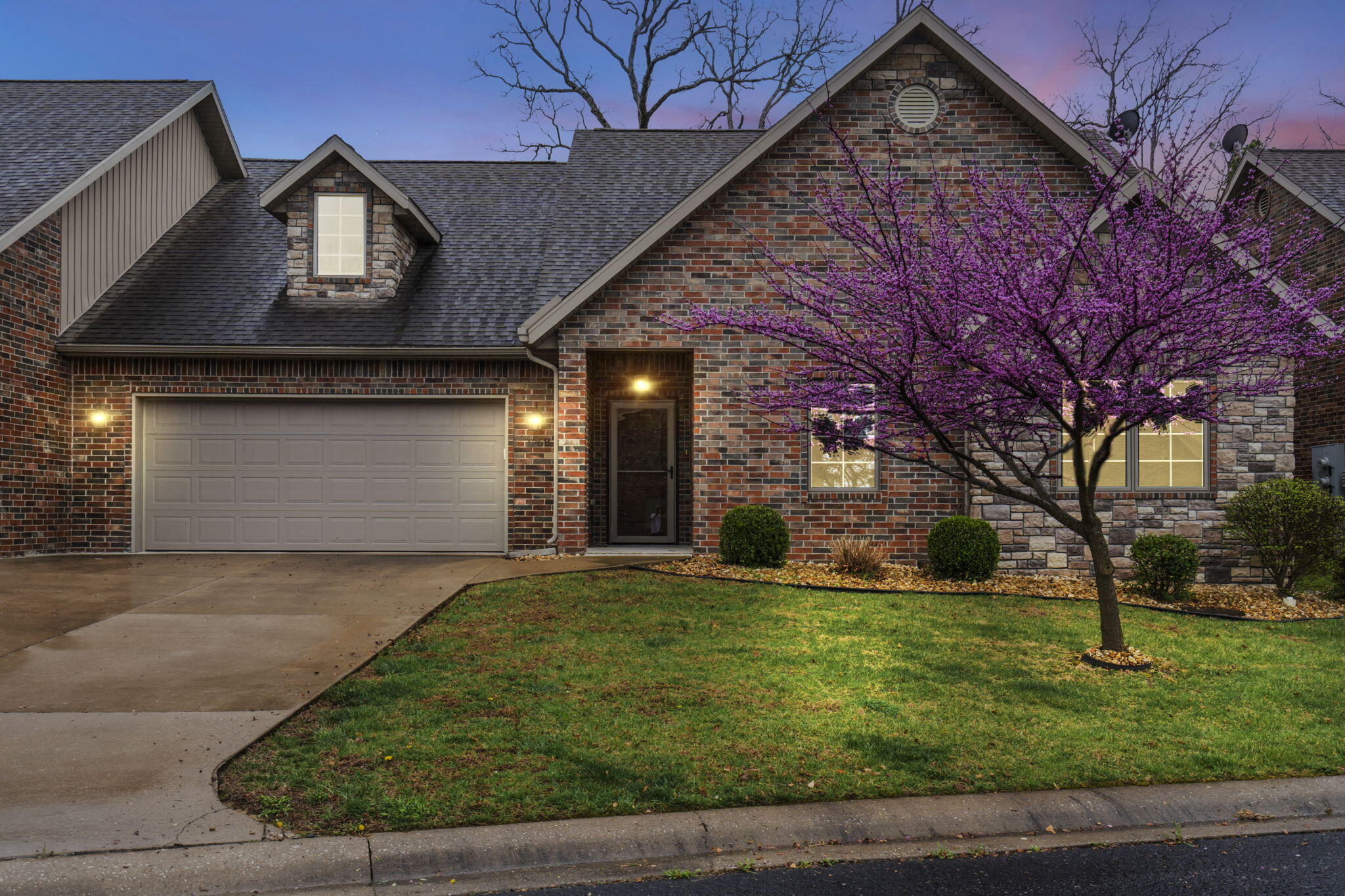 126 Lakehills Drive Property Photo 41