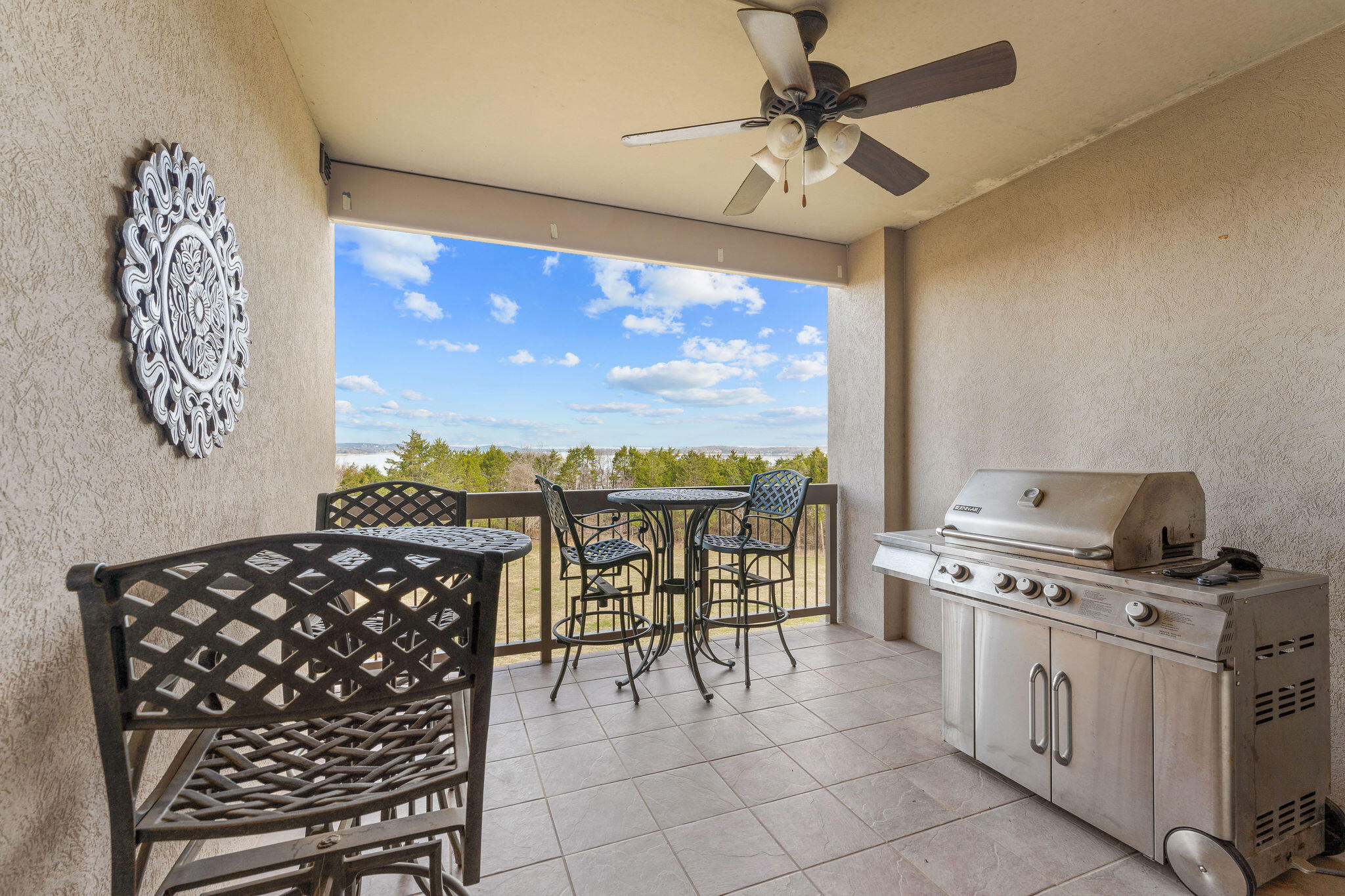 250 Lakewood Drive Property Photo 14