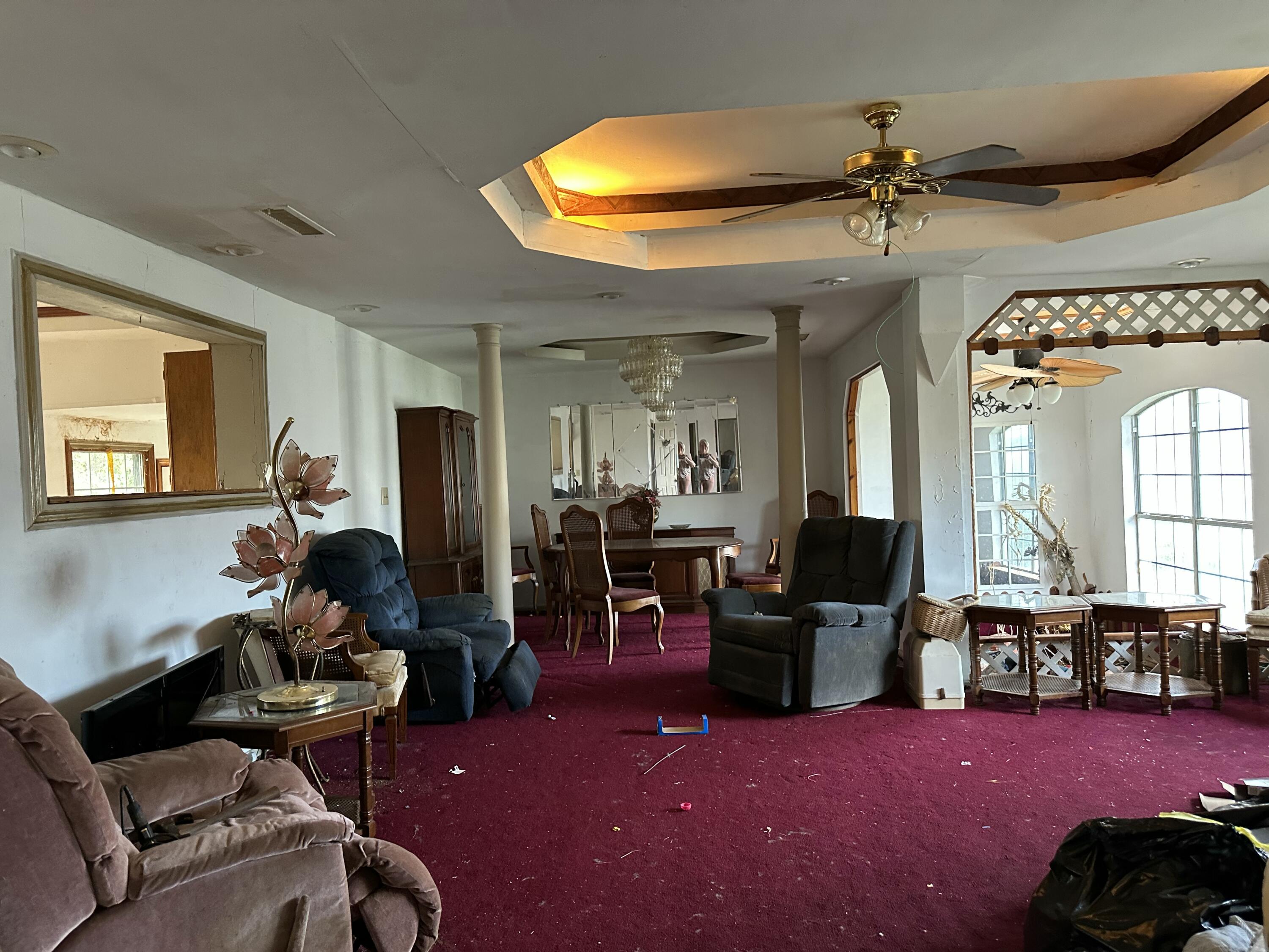 2853 North York Avenue Property Photo 10