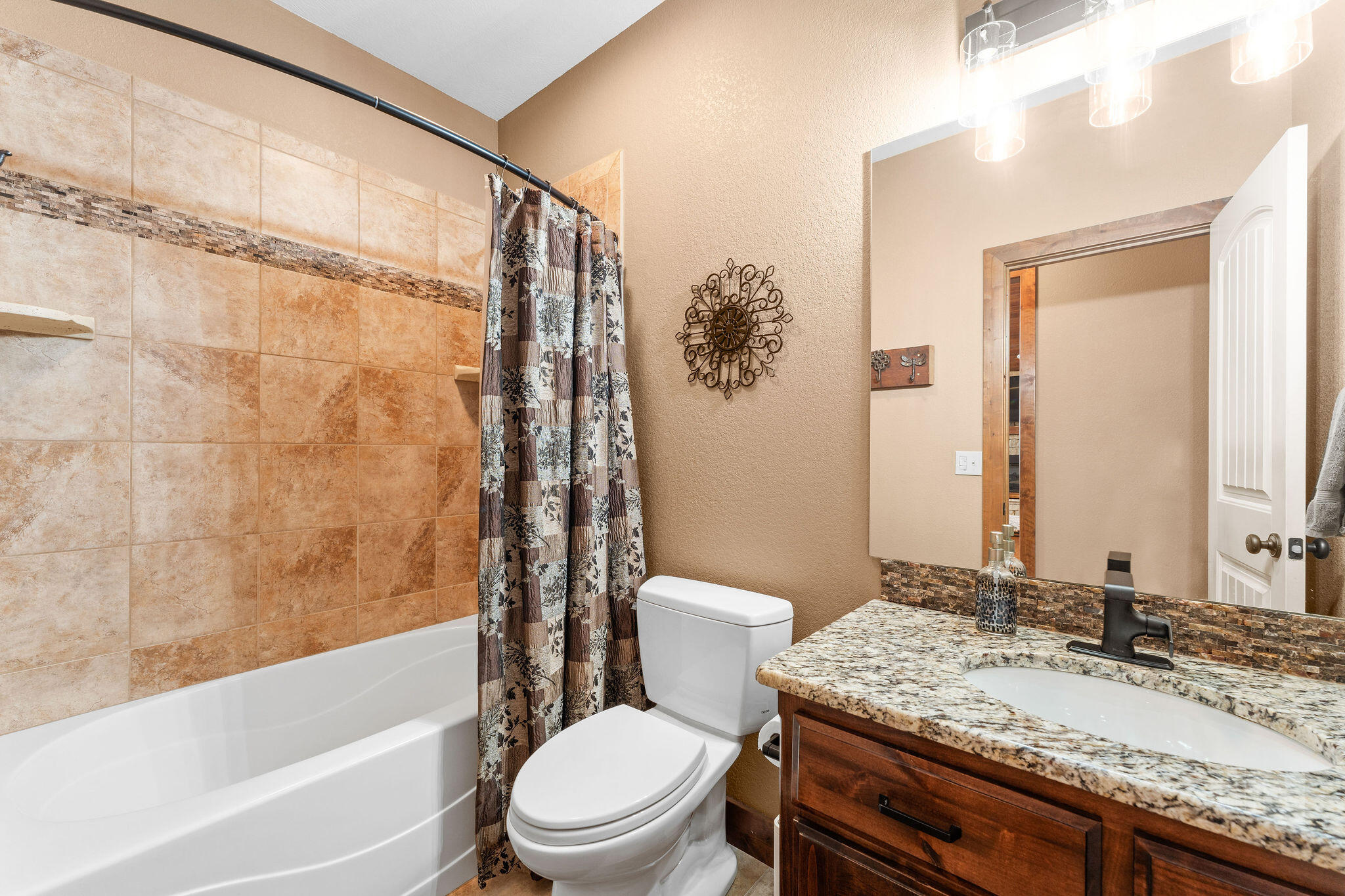 24347 Green Shores Drive Property Photo 34