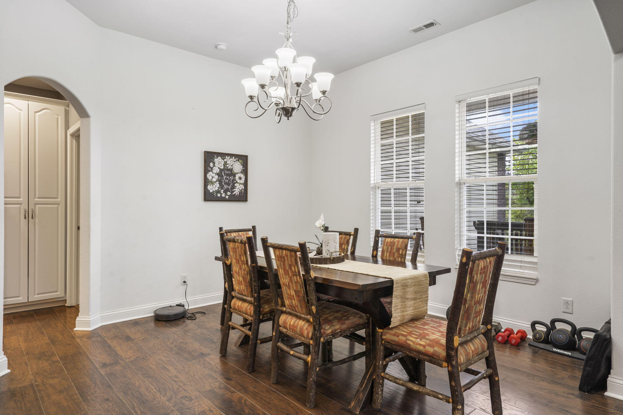 281 Dalton Drive Property Photo 4