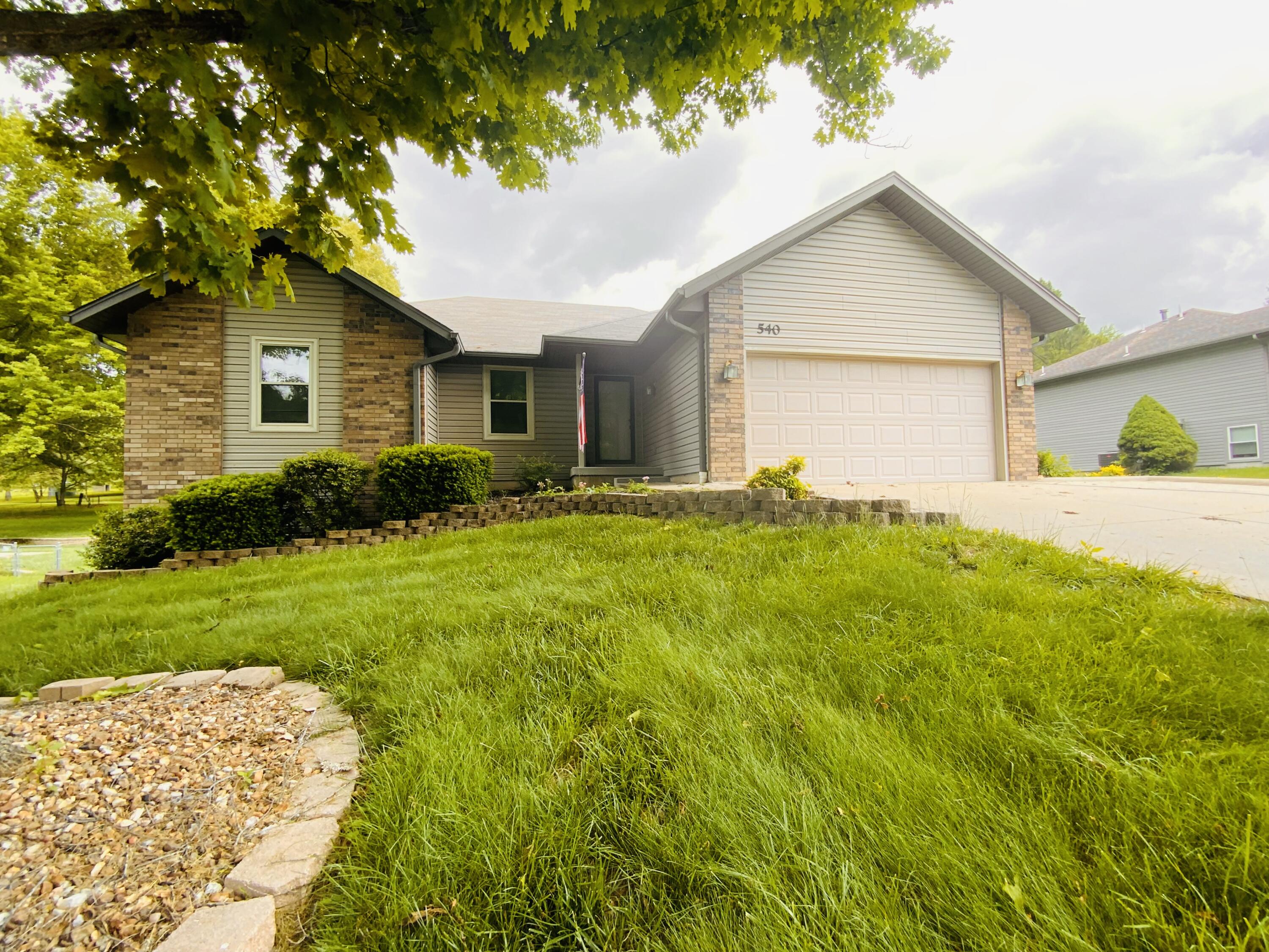 540 South Hickory Drive Property Photo 1