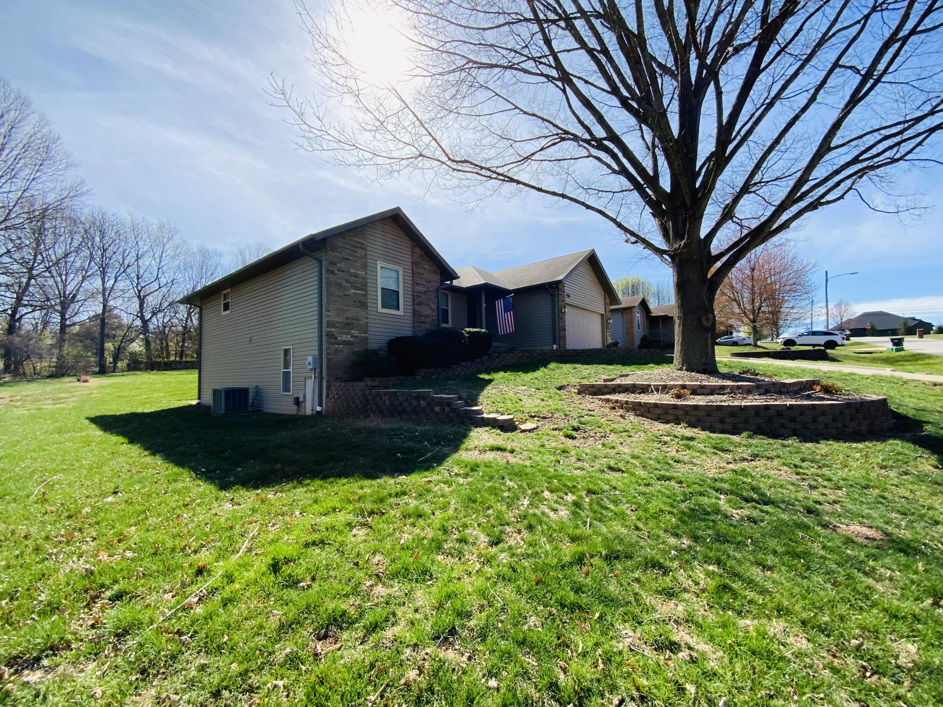 540 South Hickory Drive Property Photo 4