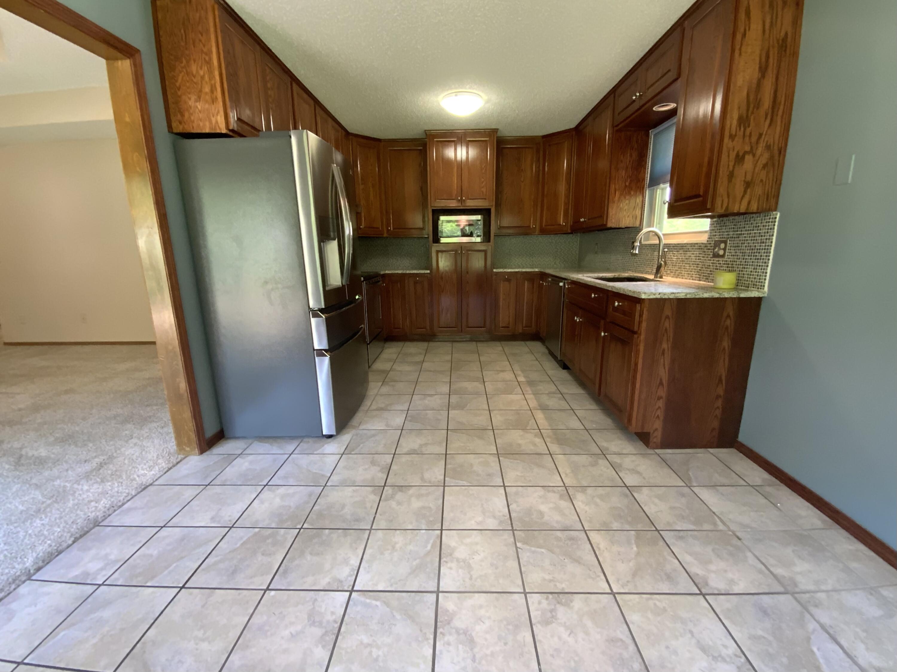540 South Hickory Drive Property Photo 6