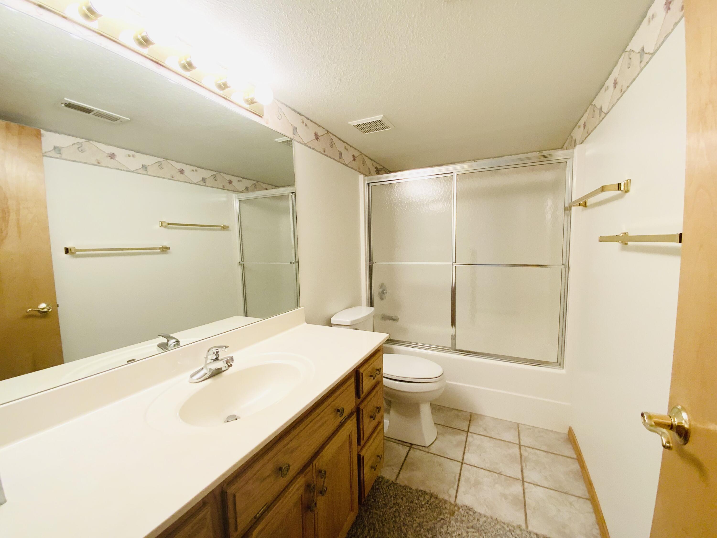 540 South Hickory Drive Property Photo 25