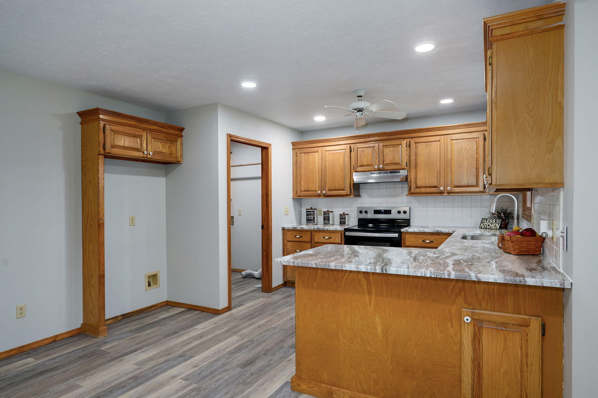 3383 Primrose Property Photo 10