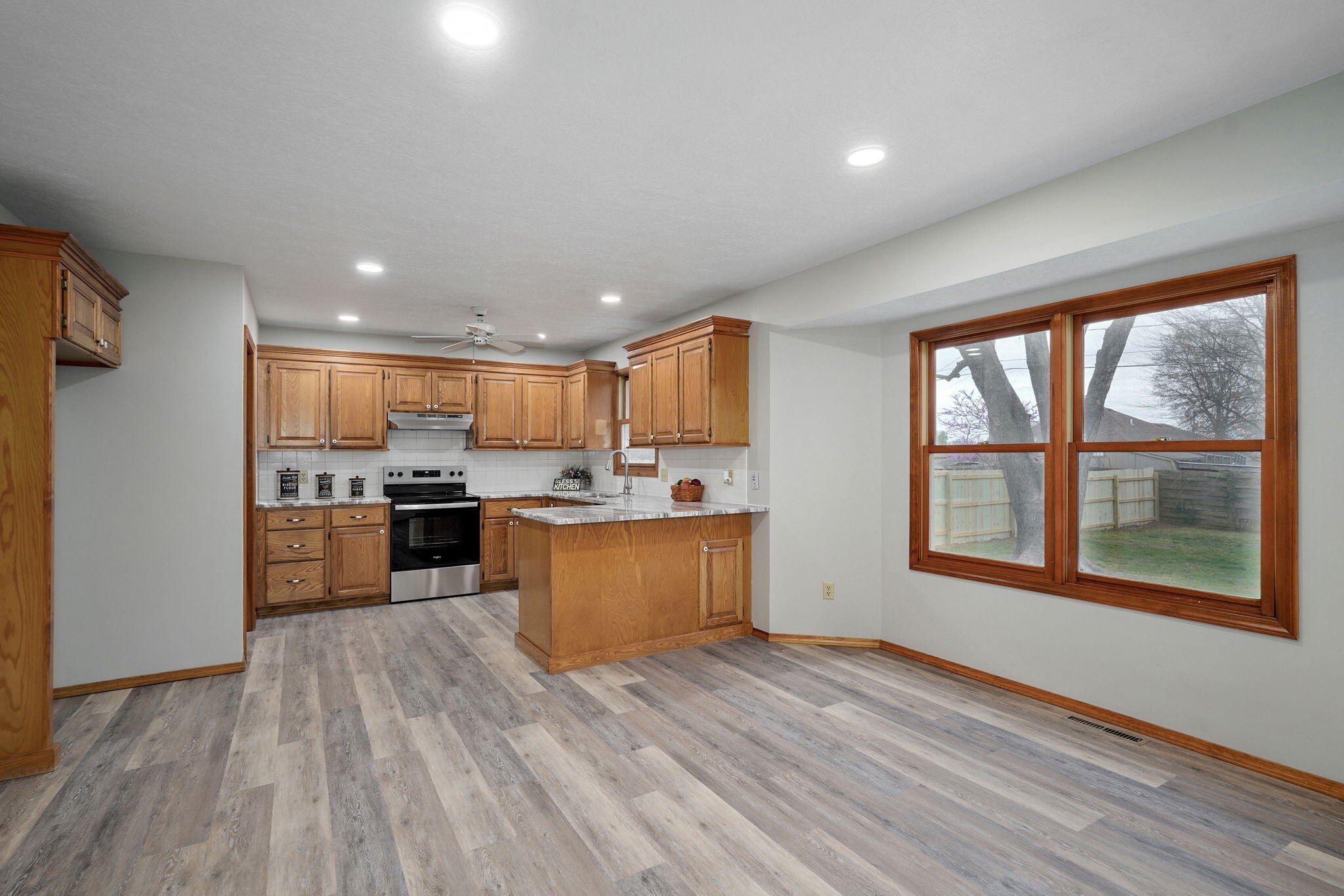 3383 Primrose Property Photo 14