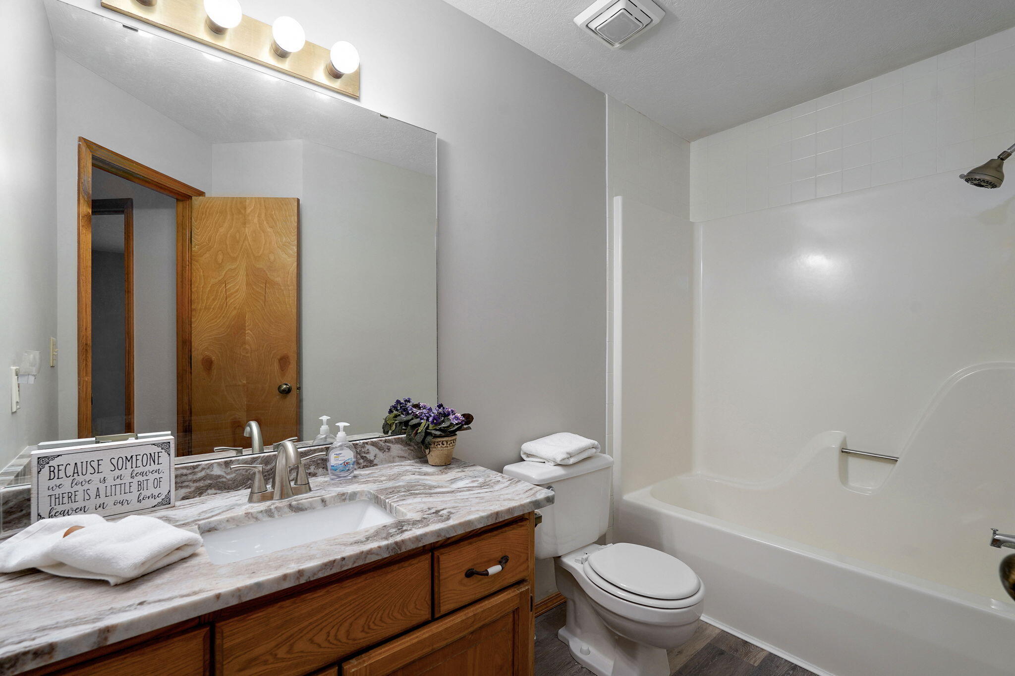 3383 Primrose Property Photo 23