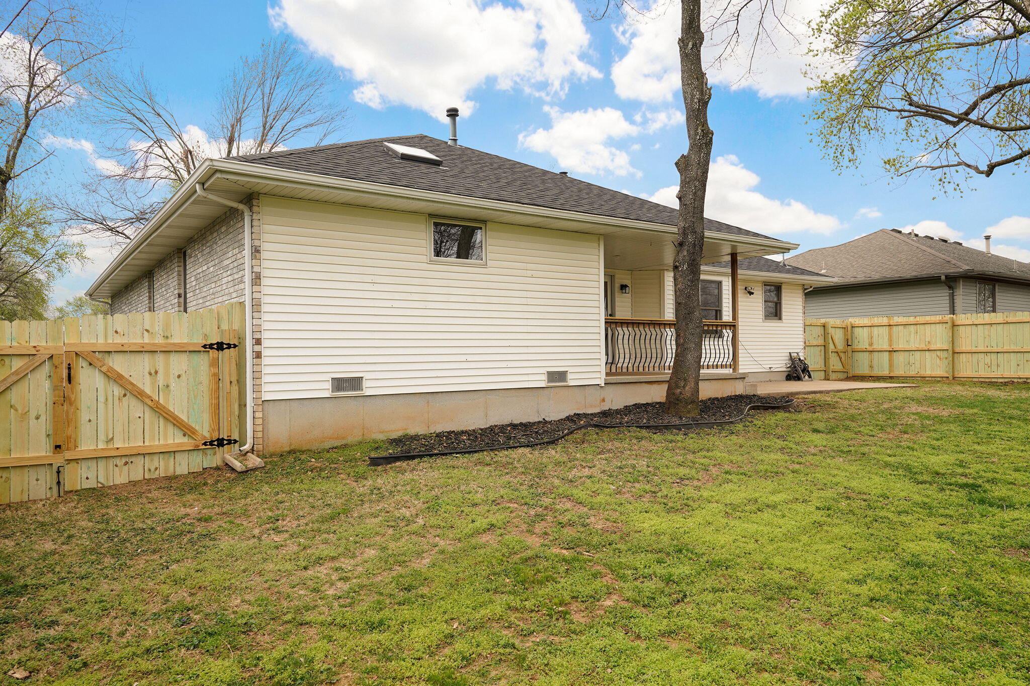 3383 Primrose Property Photo 28