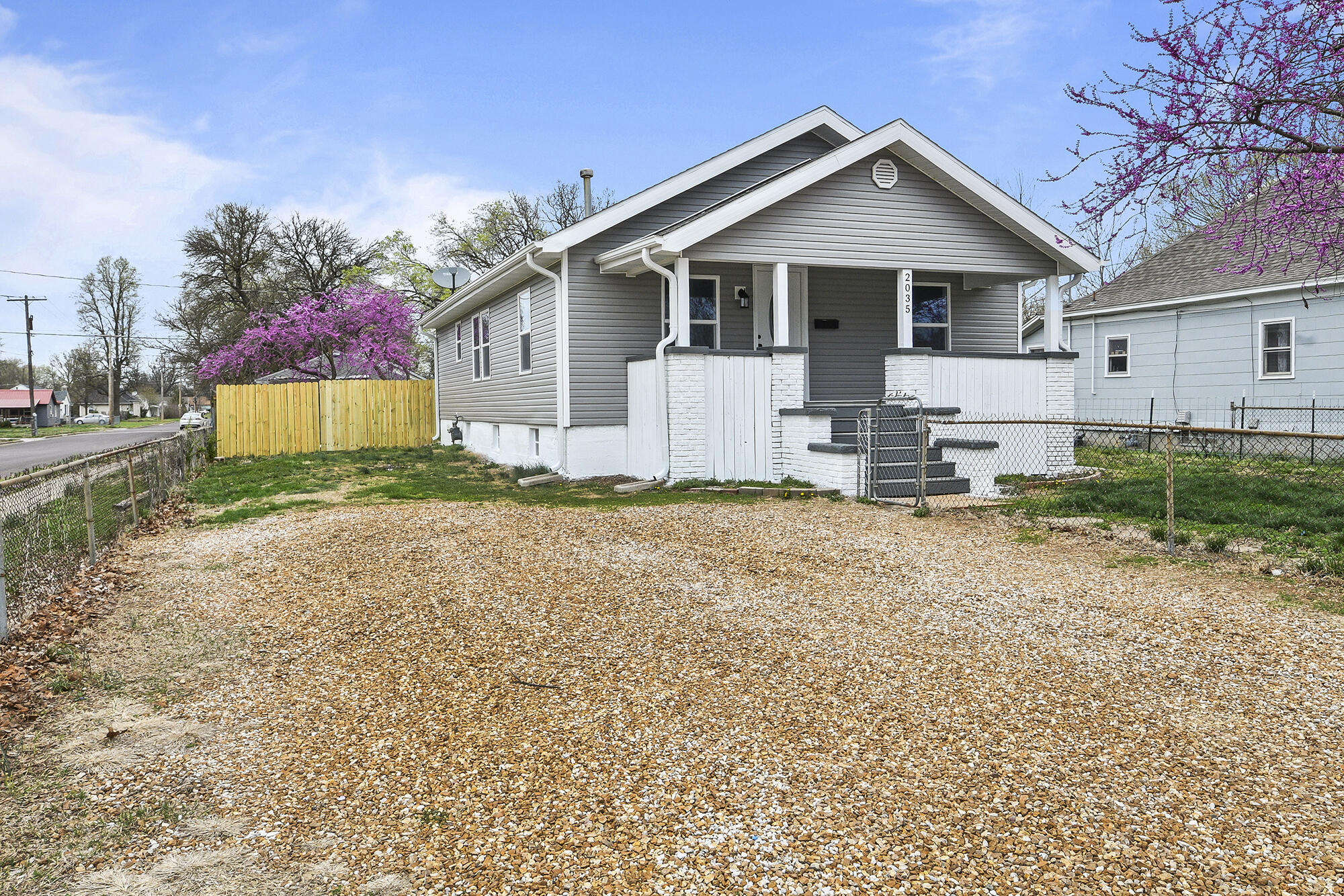 2035 West Scott Street Property Photo