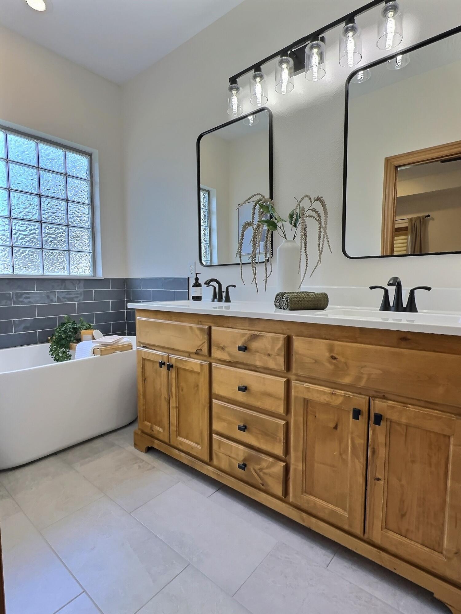 1837 West Village Lane Property Photo 22