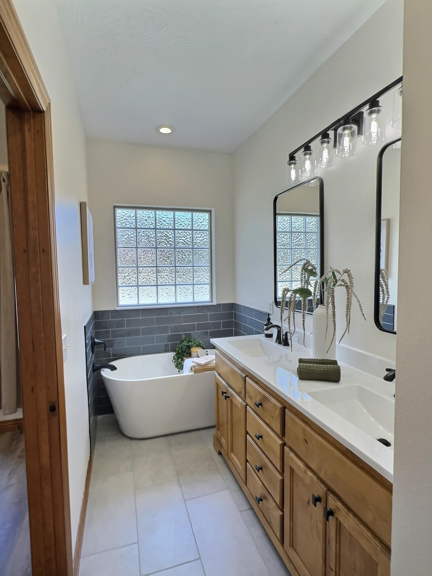 1837 West Village Lane Property Photo 23