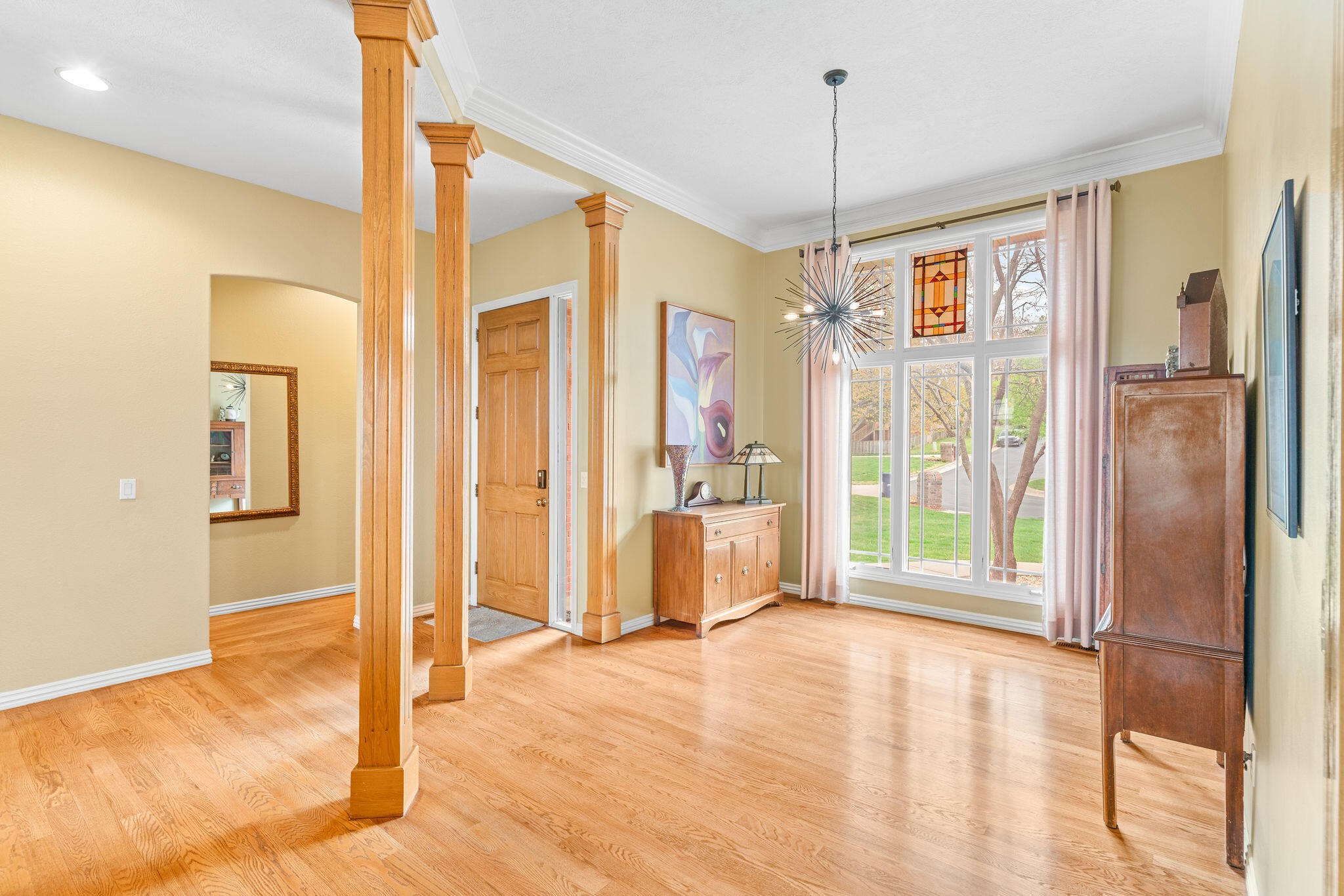 1101 Woodhill Court Property Photo 7