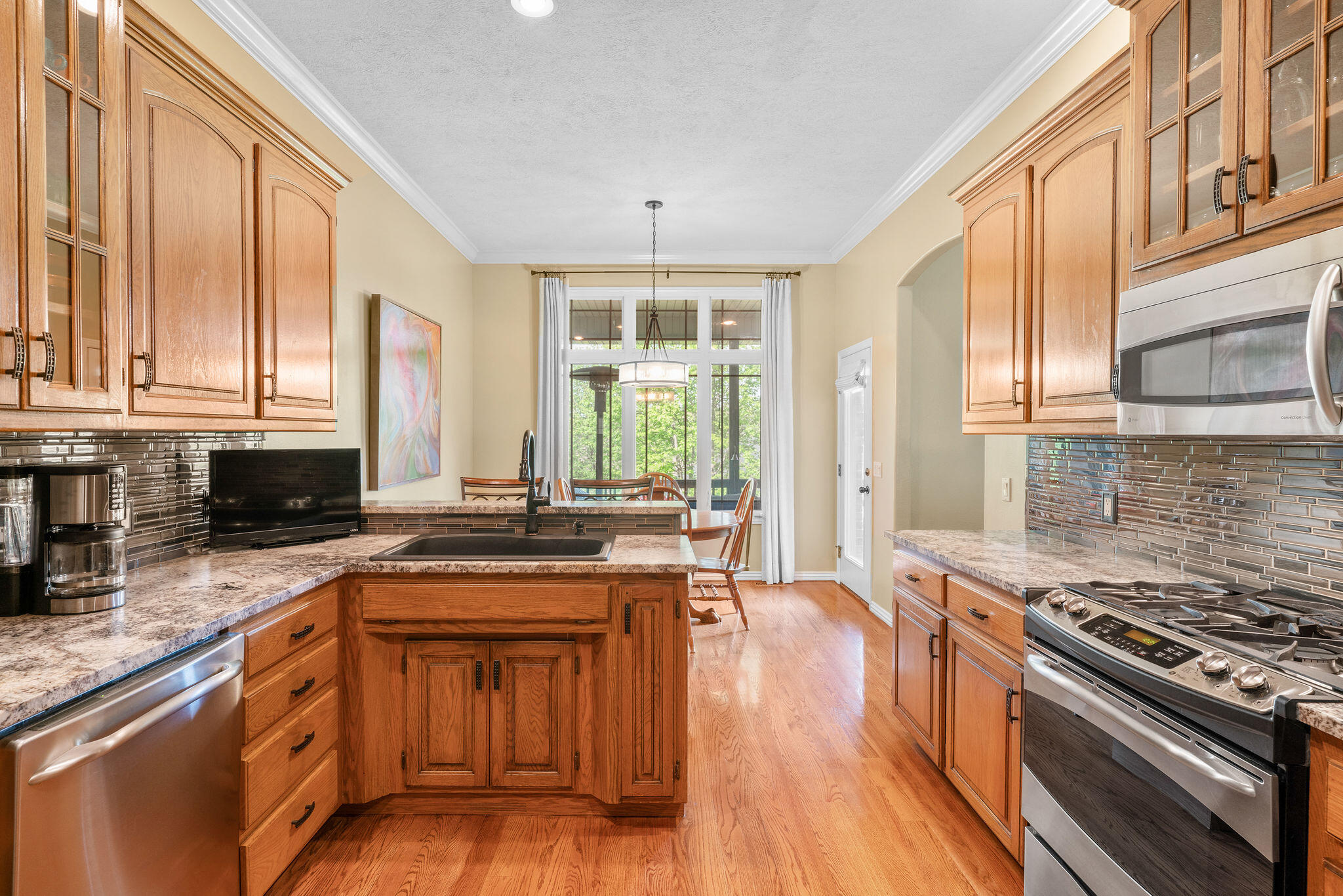1101 Woodhill Court Property Photo 16