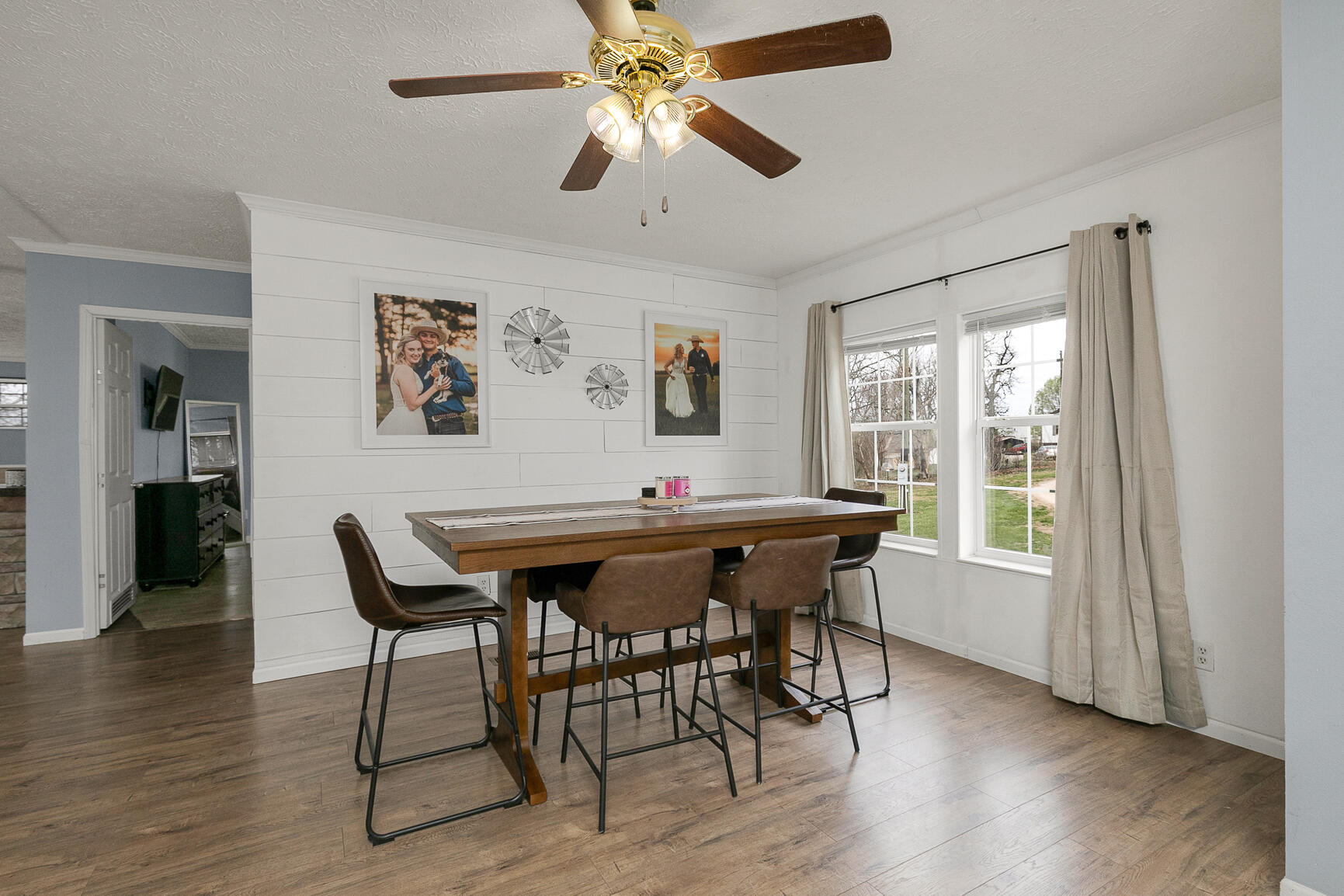 1590 Fisk Road Property Photo 6