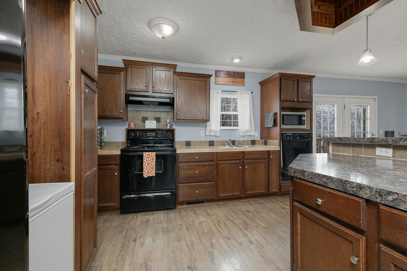 1590 Fisk Road Property Photo 12