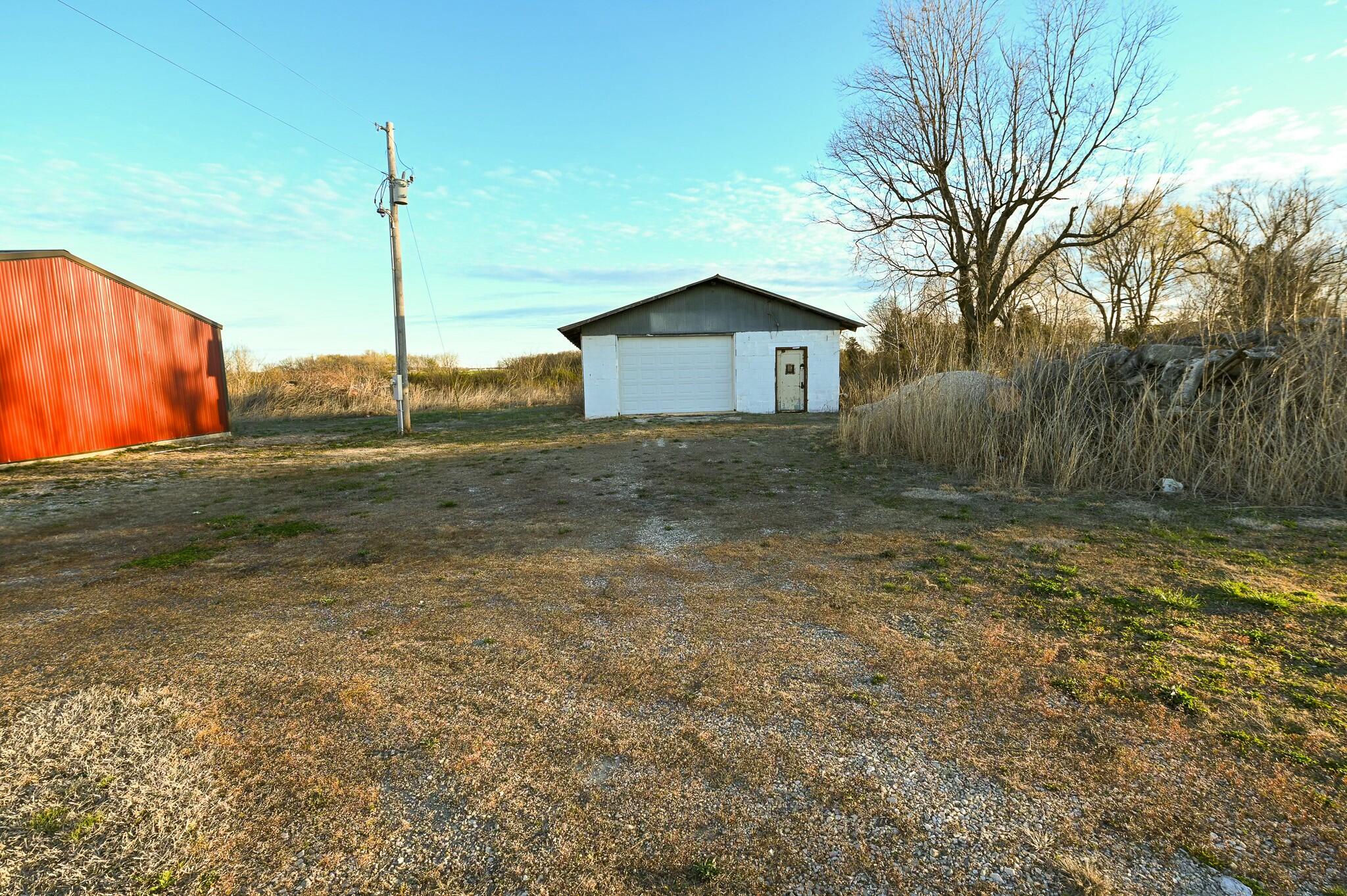 16262 Hwy 96 Property Photo 8