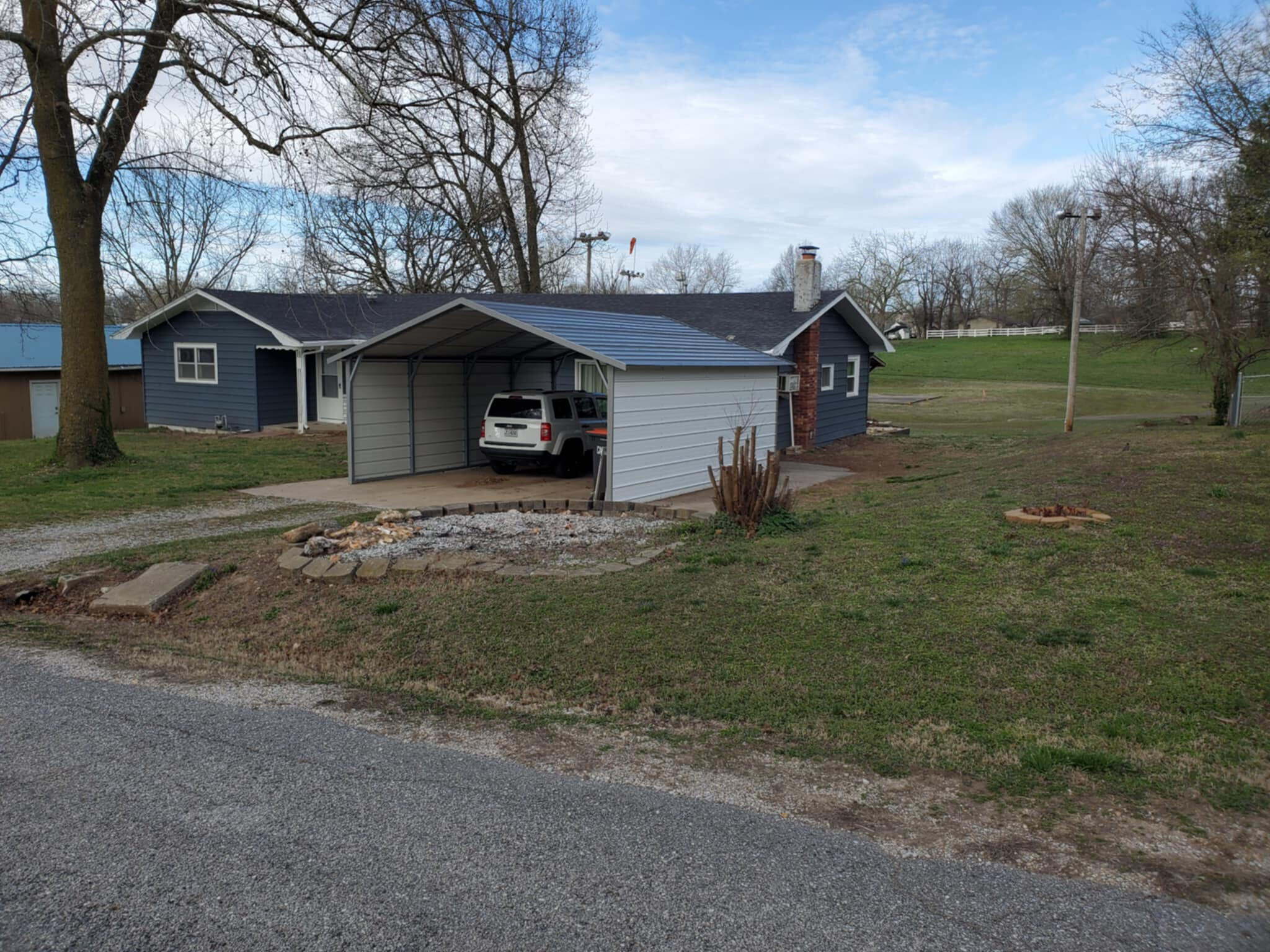 105 Walker Court Property Photo 2