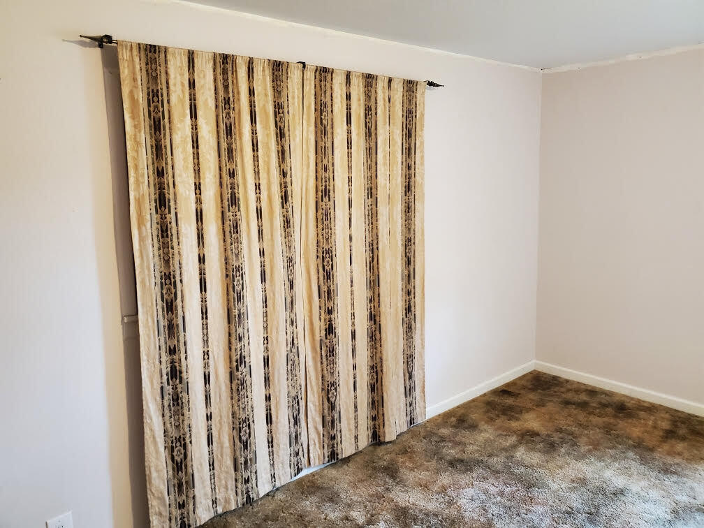 105 Walker Court Property Photo 6
