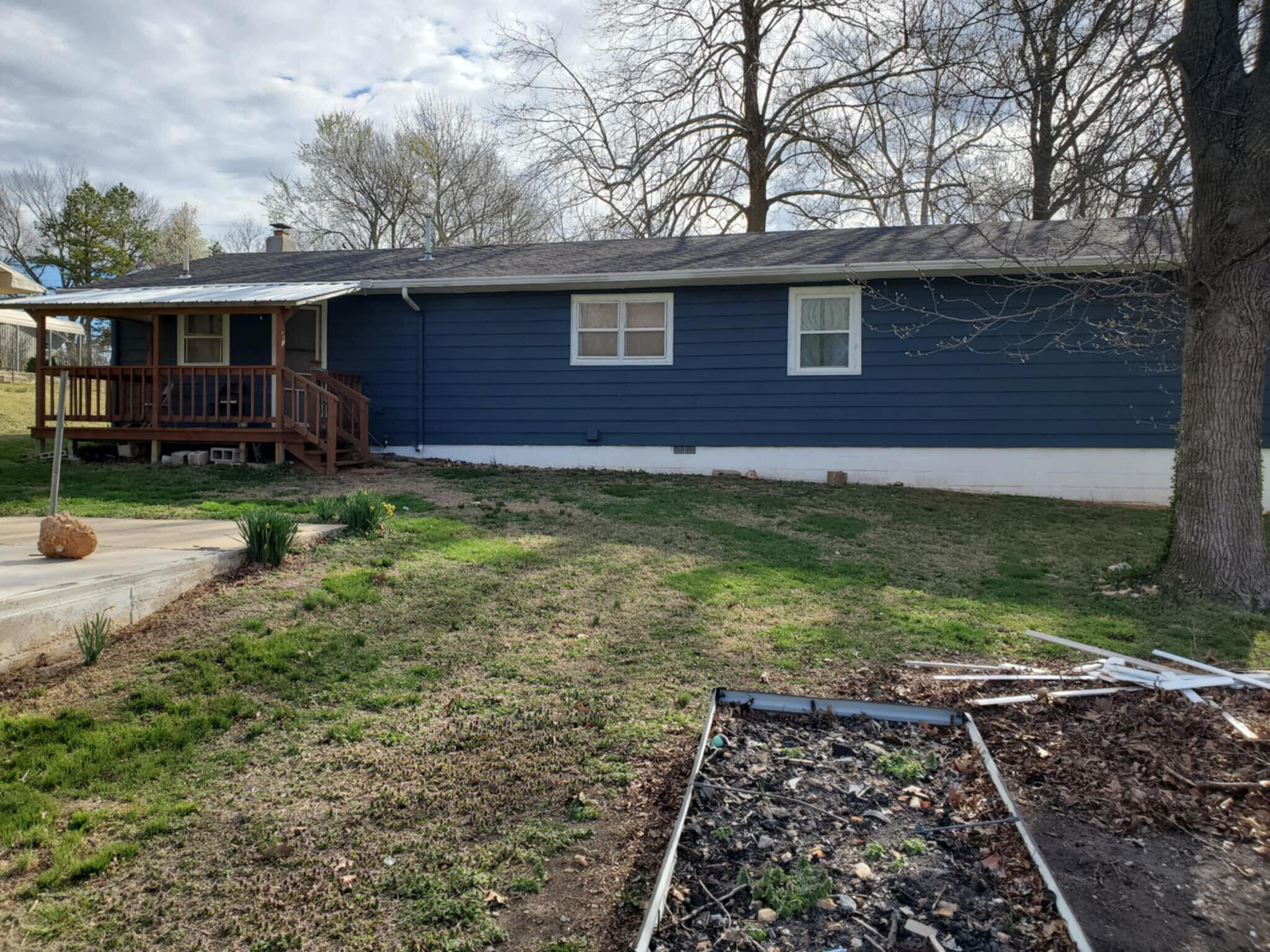 105 Walker Court Property Photo 18
