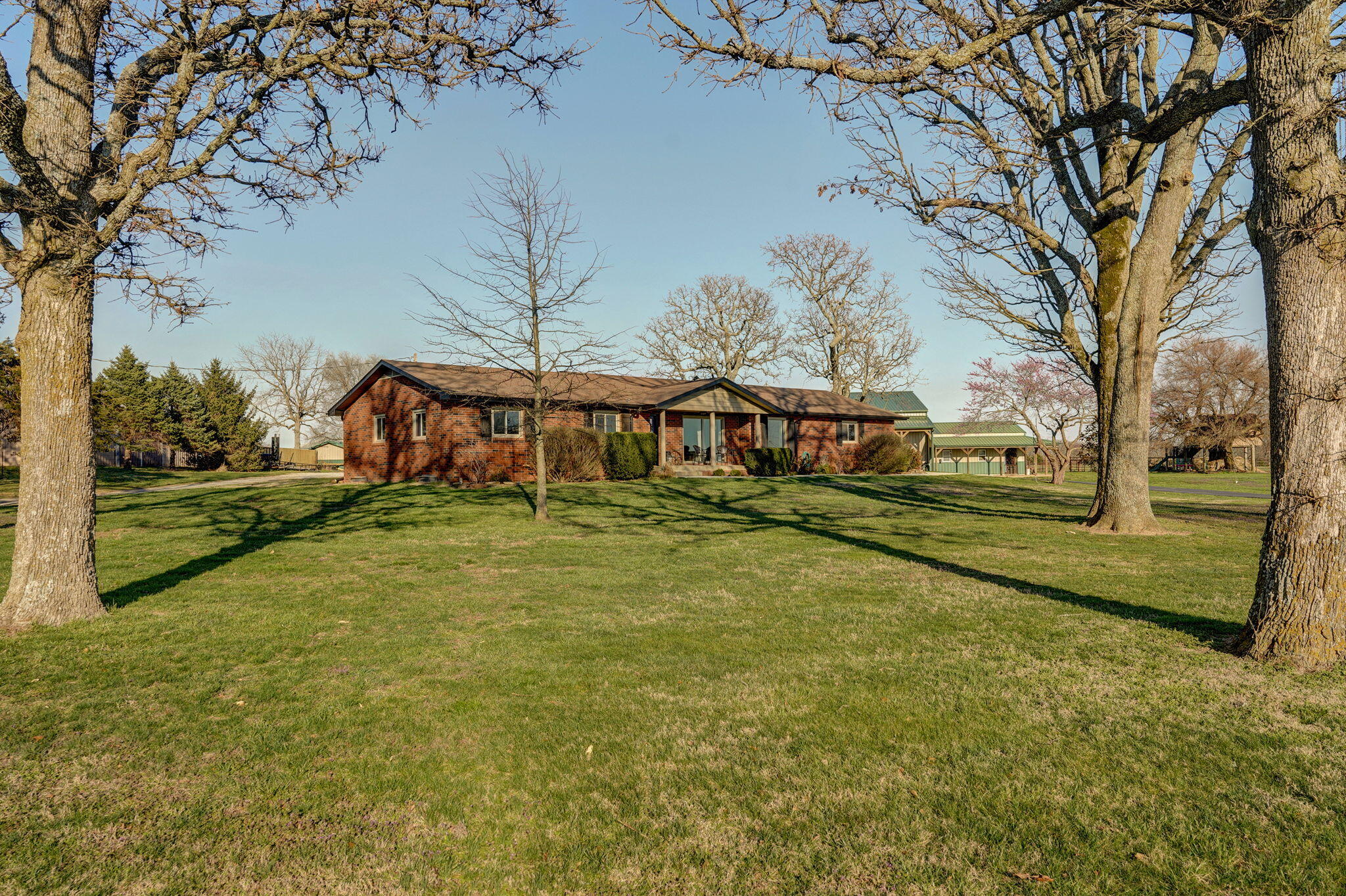 1918 Poinsetta Road Property Photo 1